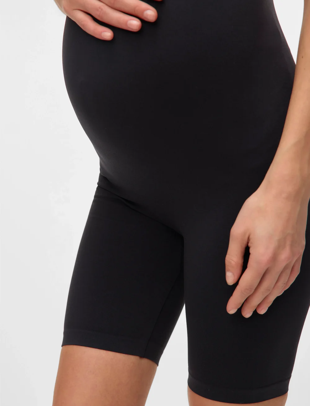 Mamalicious - MLHEAL SL SEAMLESS PLAYSUIT NOOS - umstandsmode - black - 2