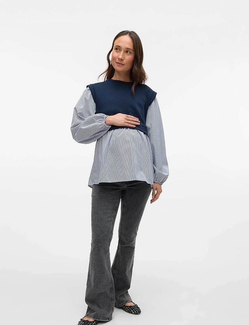 Mamalicious - MLOSAKA FLARED JEANS - schlaghose - black - 0