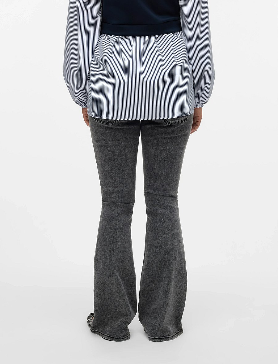 Mamalicious - MLOSAKA FLARED JEANS - schlaghosen - black - 3