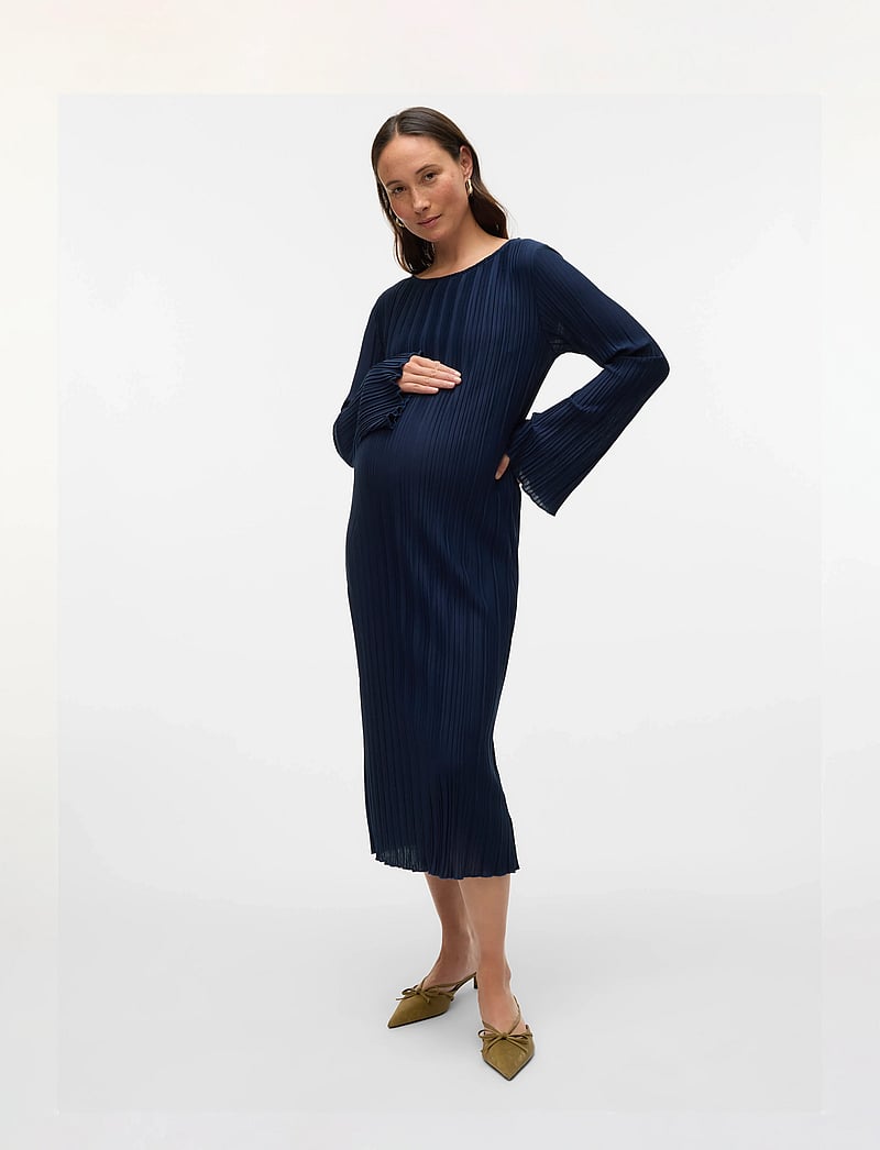 Mamalicious - MLCALVIA LS PLISSE MIDI DRESS - navy blazer - 0