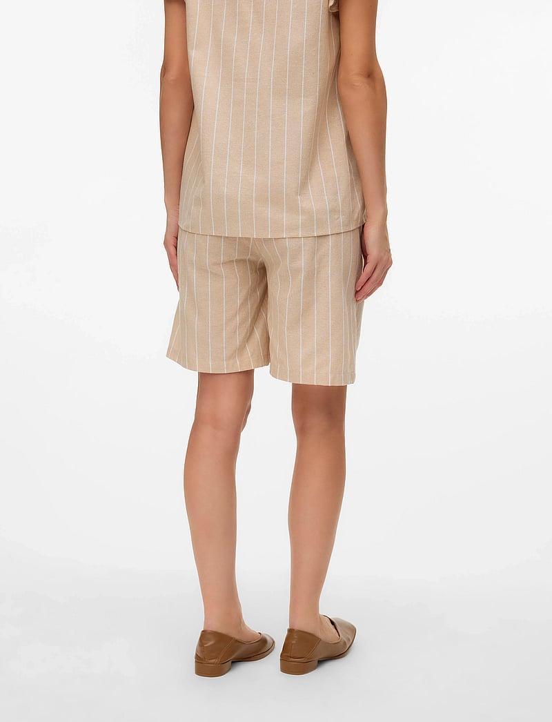 Mamalicious - MLFLORENS WO SHORTS - casual shorts - humus - 2