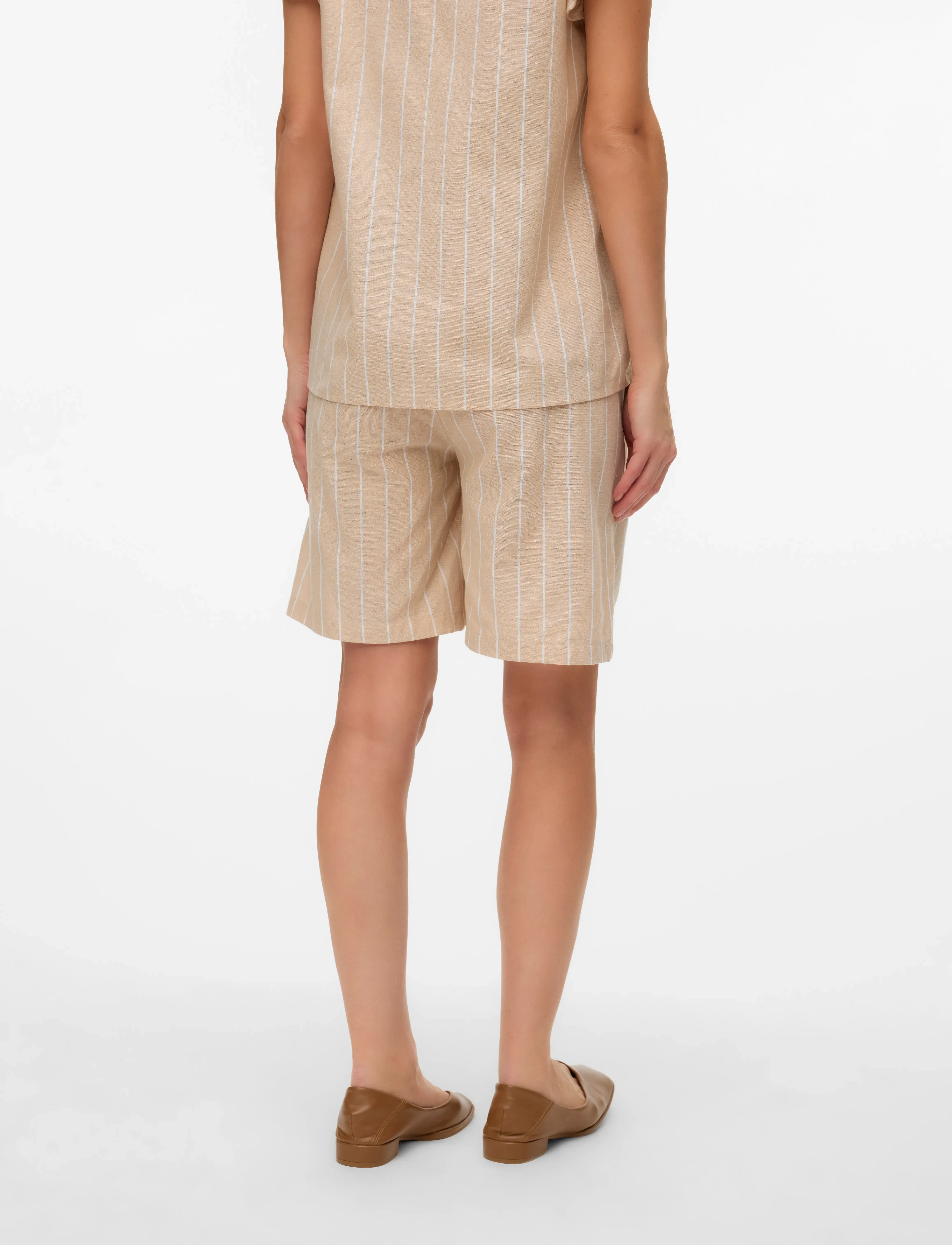 Mamalicious - MLFLORENS WO SHORTS - letnie okazje - humus - 2