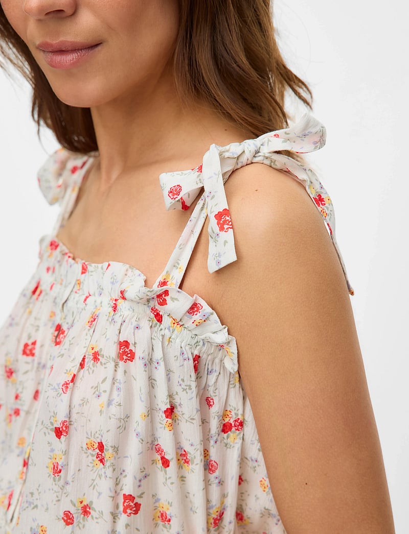 Mamalicious - MLORA LIA STRAP WO TOP 2F - hauts - snow white - 4