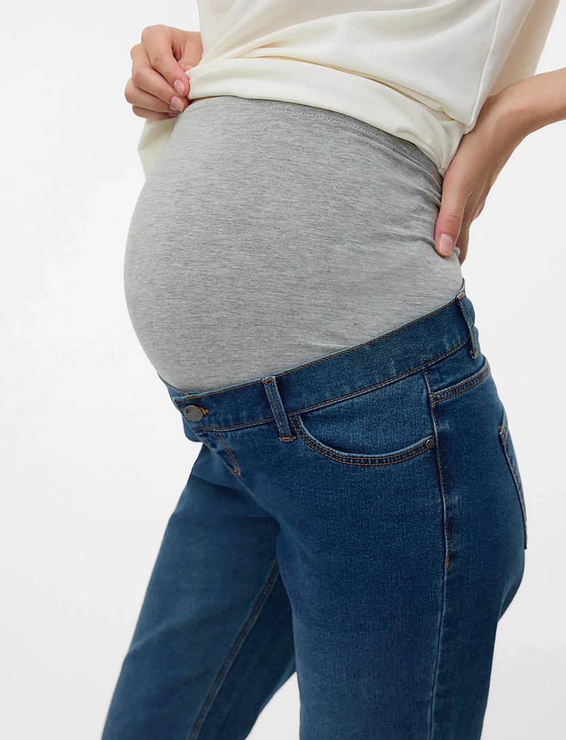 Mamalicious - MLEDINA FLARED DB JEANS NOOS - püksid - dark medium blue denim - 5