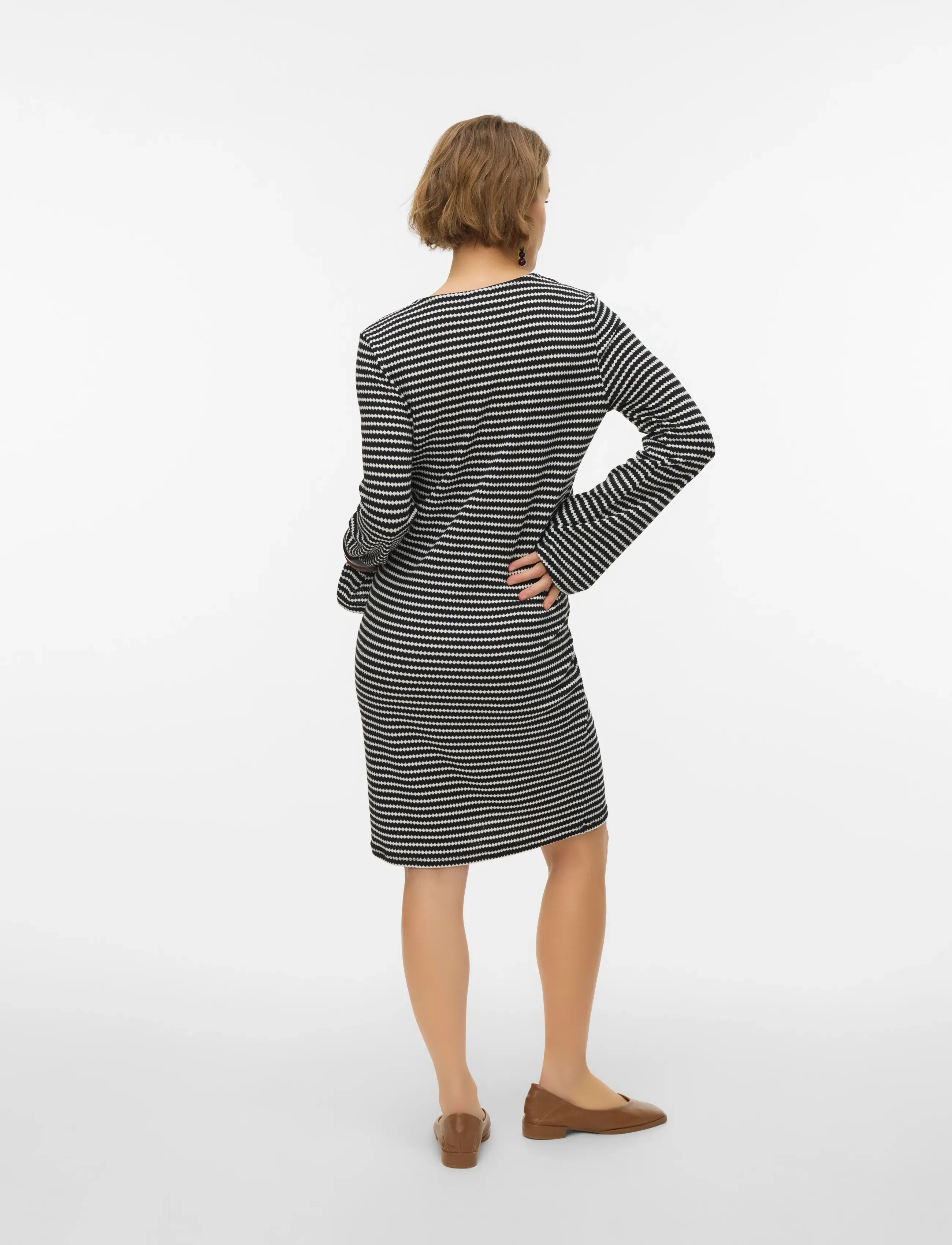 Mamalicious - MLGABBY LS SHORT JRS DRESS - prjónaðir kjólar - black - 2