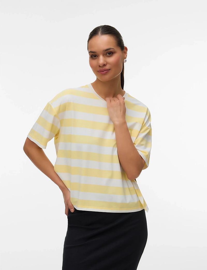 Mamalicious - MLMAY YD VITA 24 JRS SHORT TOP 2F - oberteile - snow white - 4