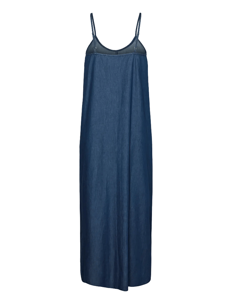 Mamalicious - MLVANDA S/L MIDAXI WO DRESS - teksakleidid - medium blue denim - 2