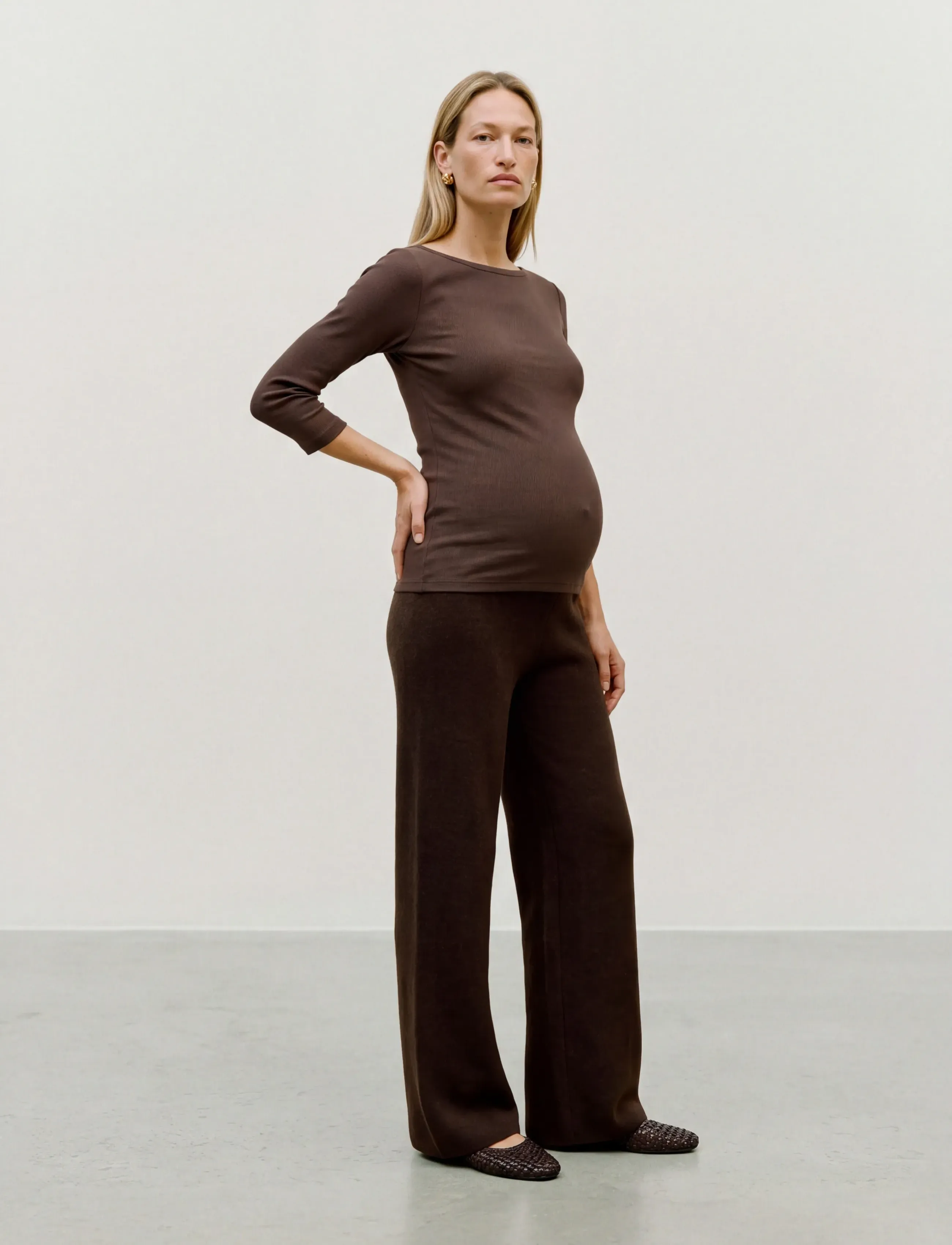 Mamalicious MLSHILA WIDE KNIT PANT HW - Hosen mit weitem Bein - HOT FUDGE / brown