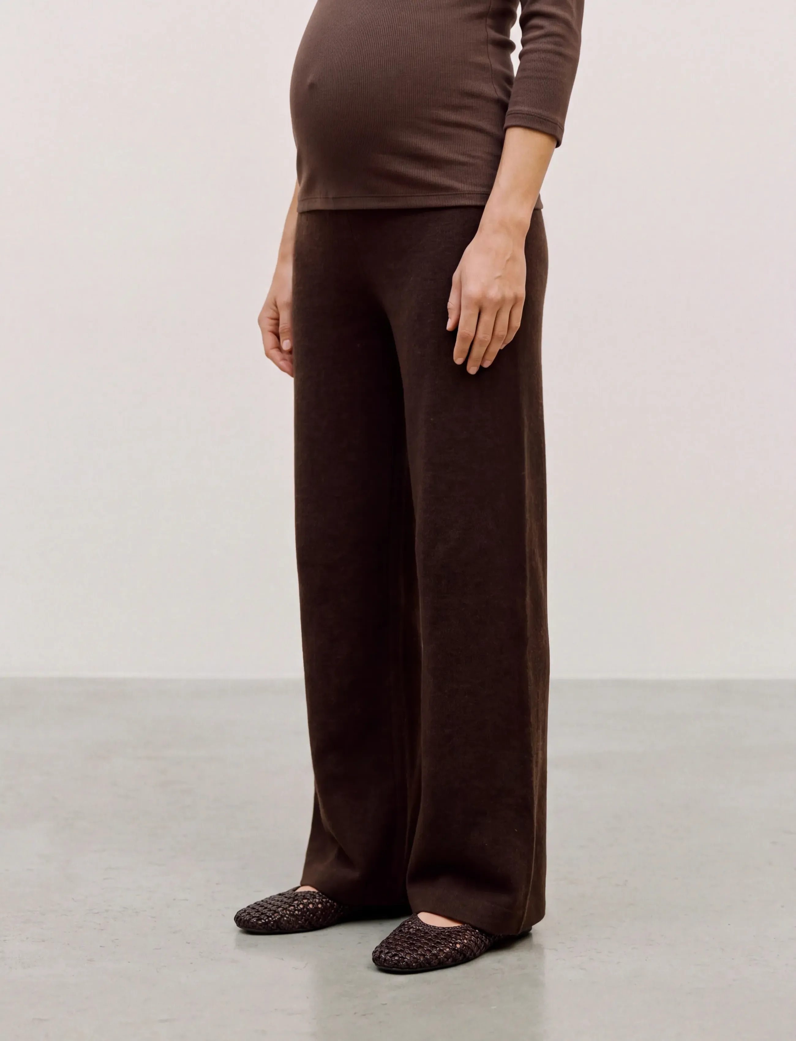 Mamalicious - MLSHILA WIDE KNIT PANT HW - hot fudge - 4