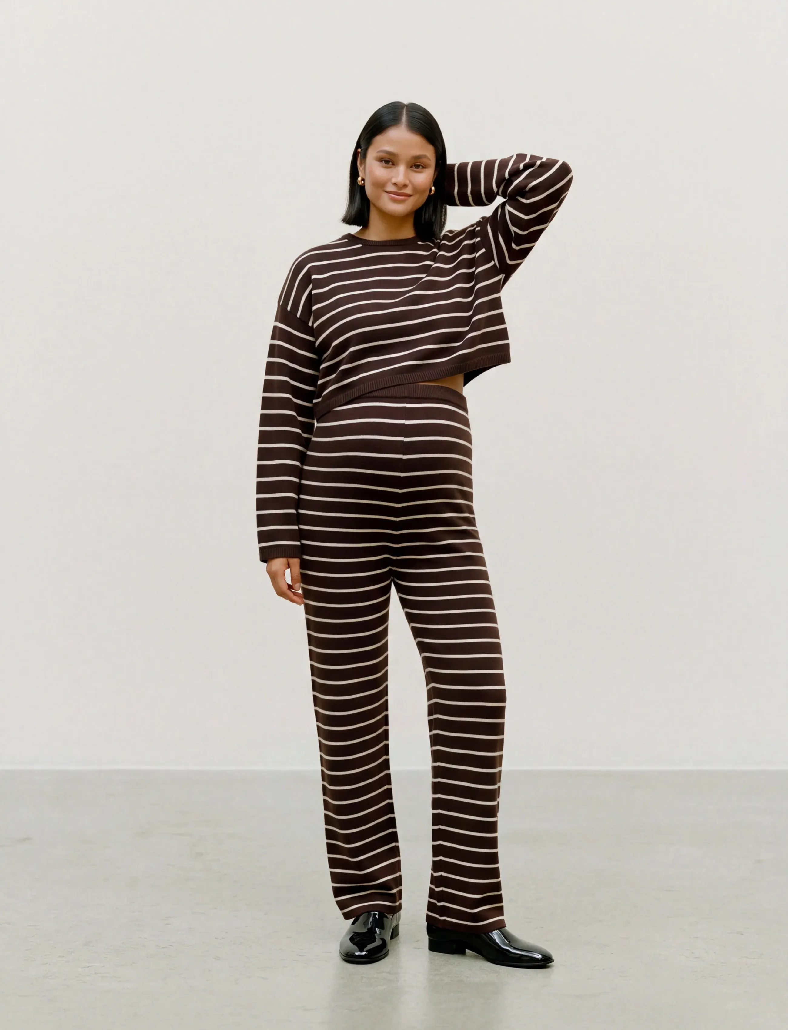 Mamalicious - MLRINA L/S CROPPED KNIT TOP - hot fudge - 0