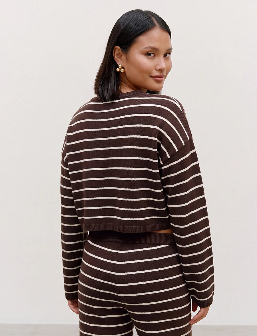 Mamalicious - MLRINA L/S CROPPED KNIT TOP - hot fudge - 2