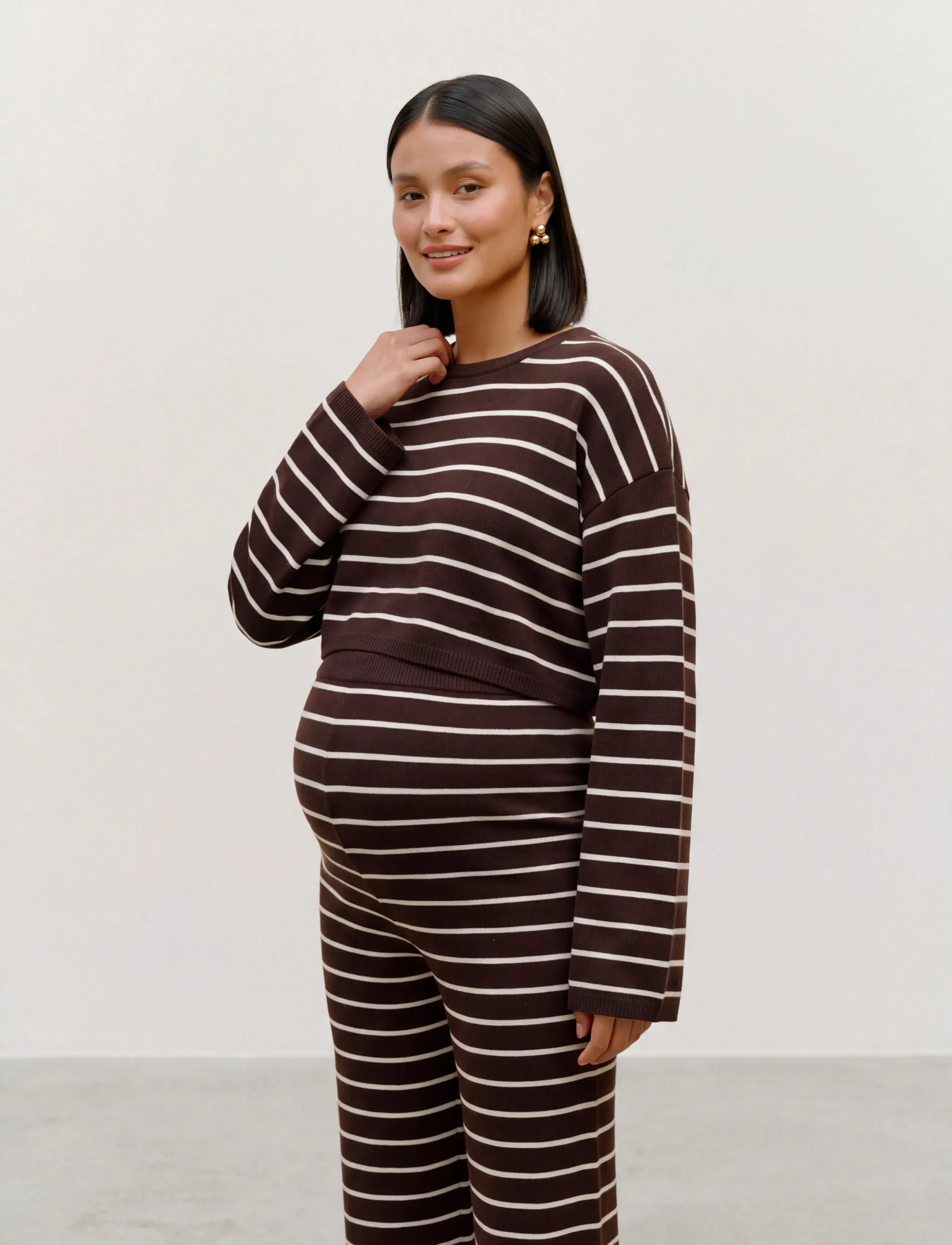 Mamalicious - MLRINA L/S CROPPED KNIT TOP - hot fudge - 3