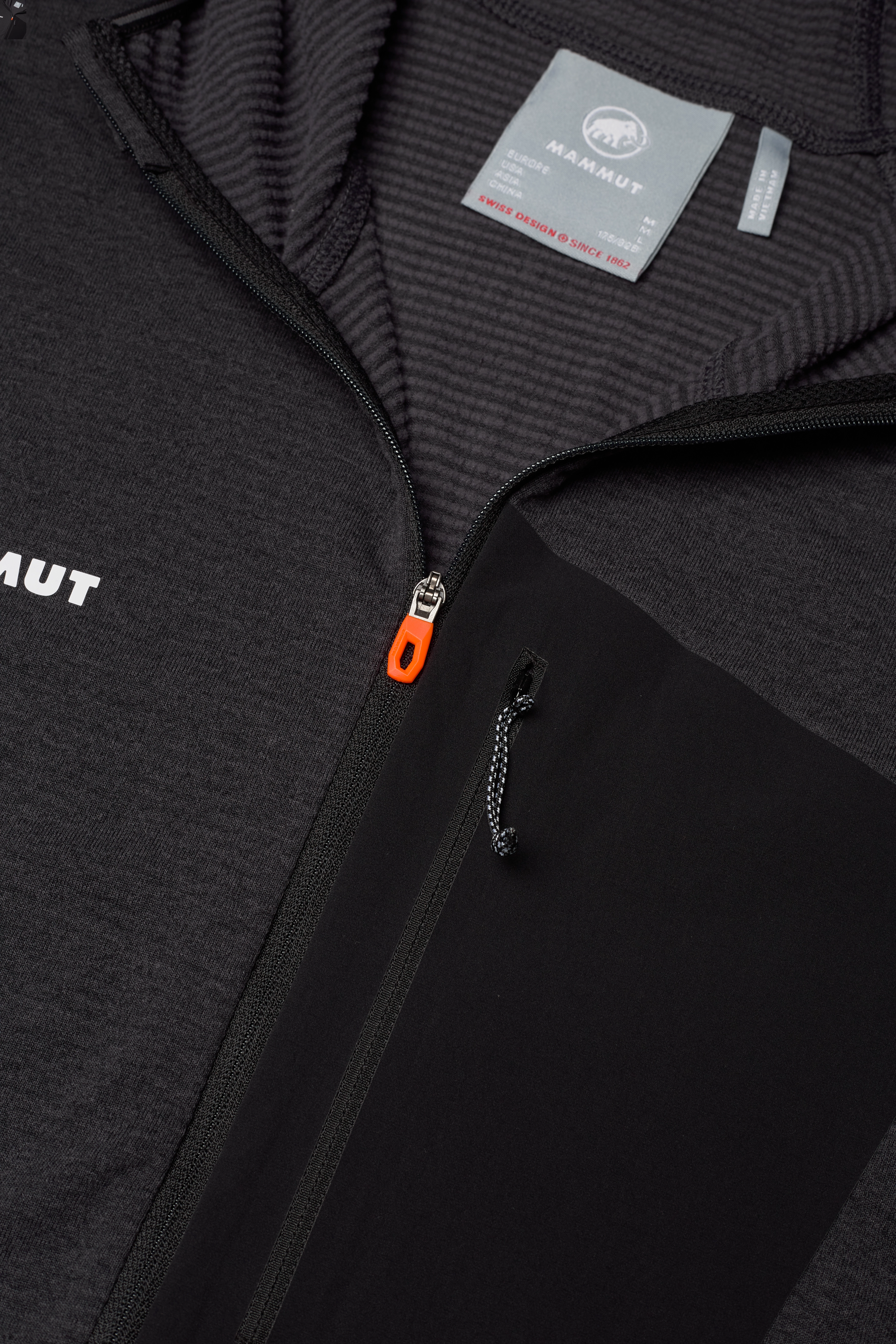 Mammut - Aenergy Light ML Hooded Jacket Men - black-phantom - 2