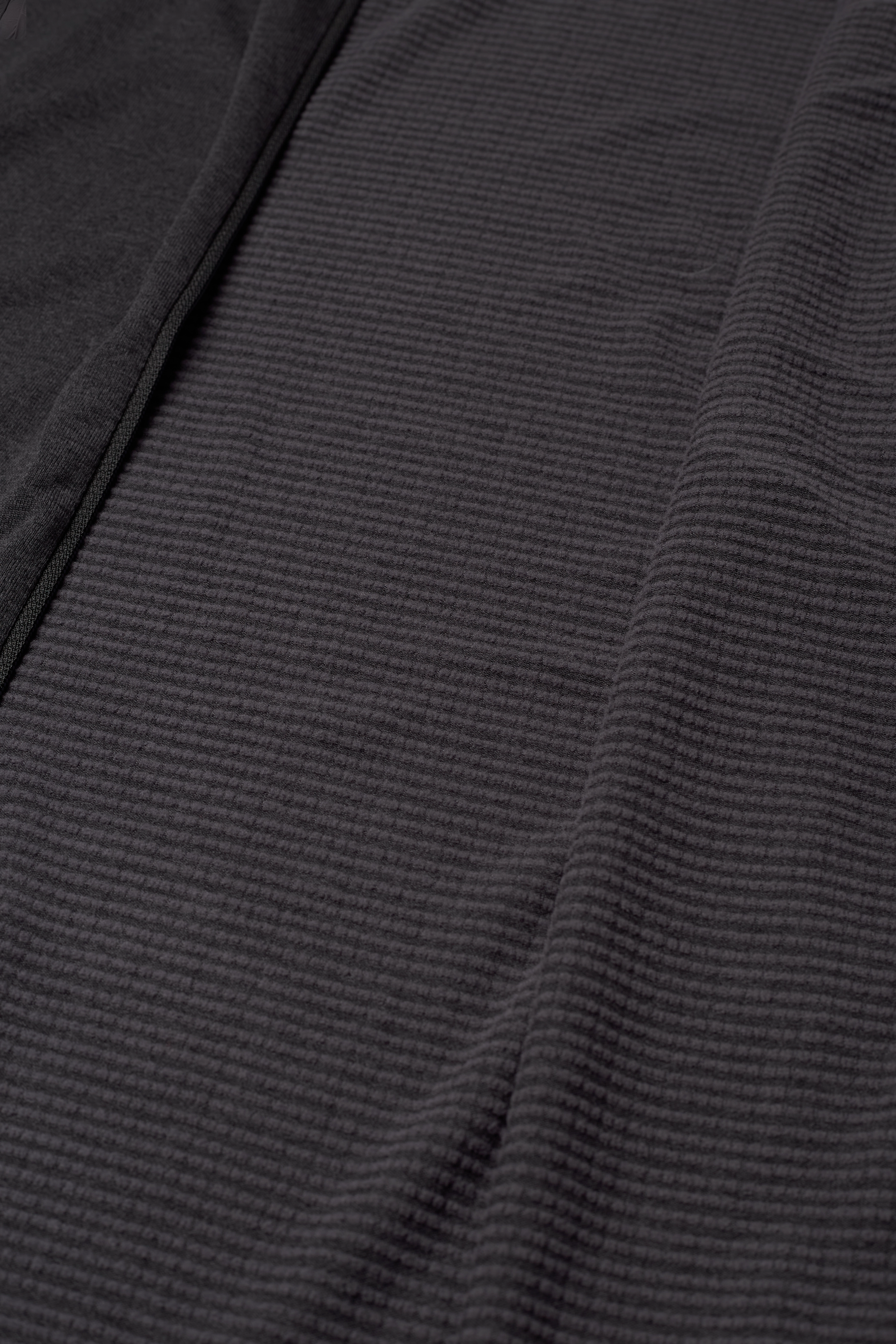 Mammut - Aenergy Light ML Hooded Jacket Men - black-phantom - 3