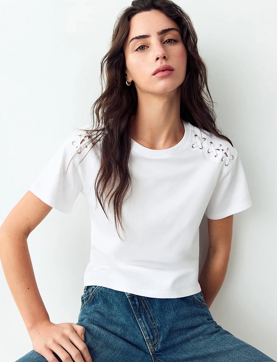 Mango Teen - Fitted T-shirt with crisscross lacing - kortärmade t-shirts - natural white - 0