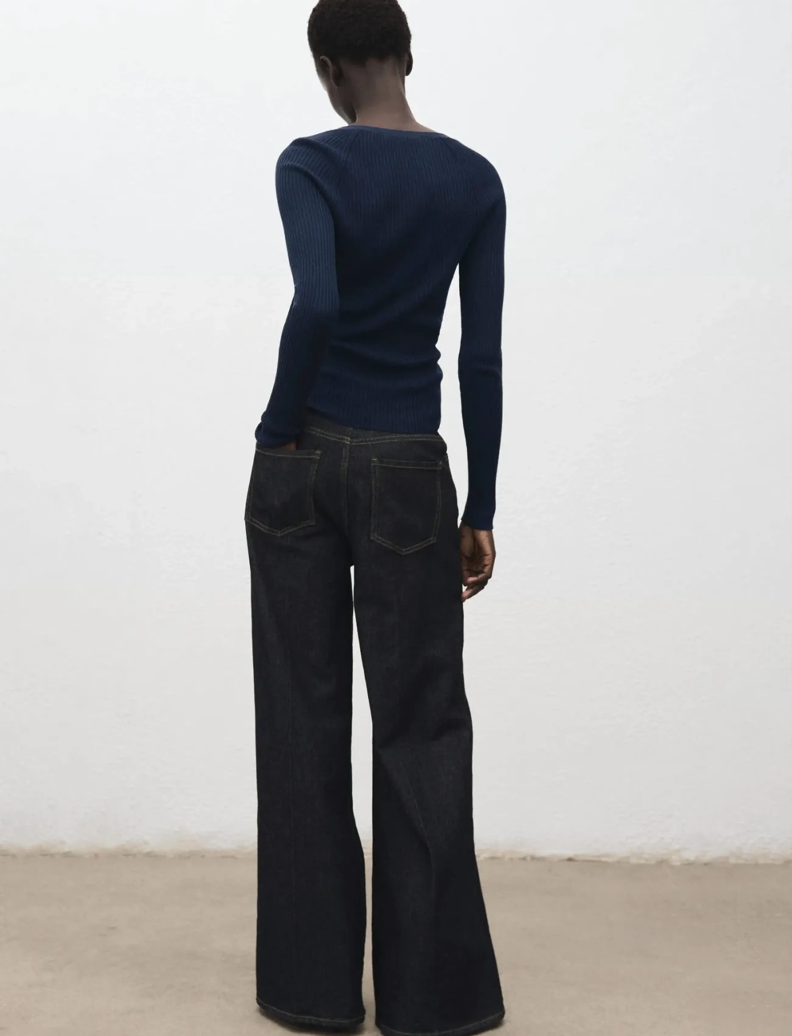 Mango - V-neck ribbed knit sweater - striktrøjer - navy - 3