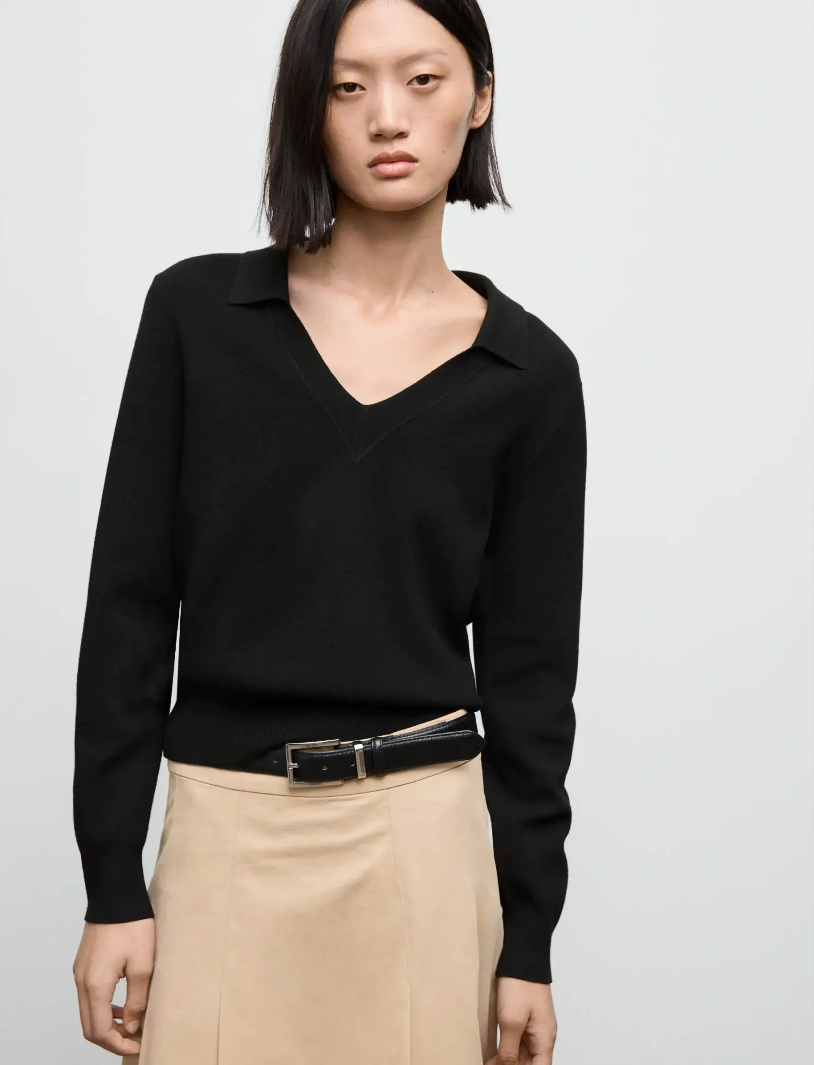 Mango Fine-knit V-neck sweater - Stickat - BLACK / black