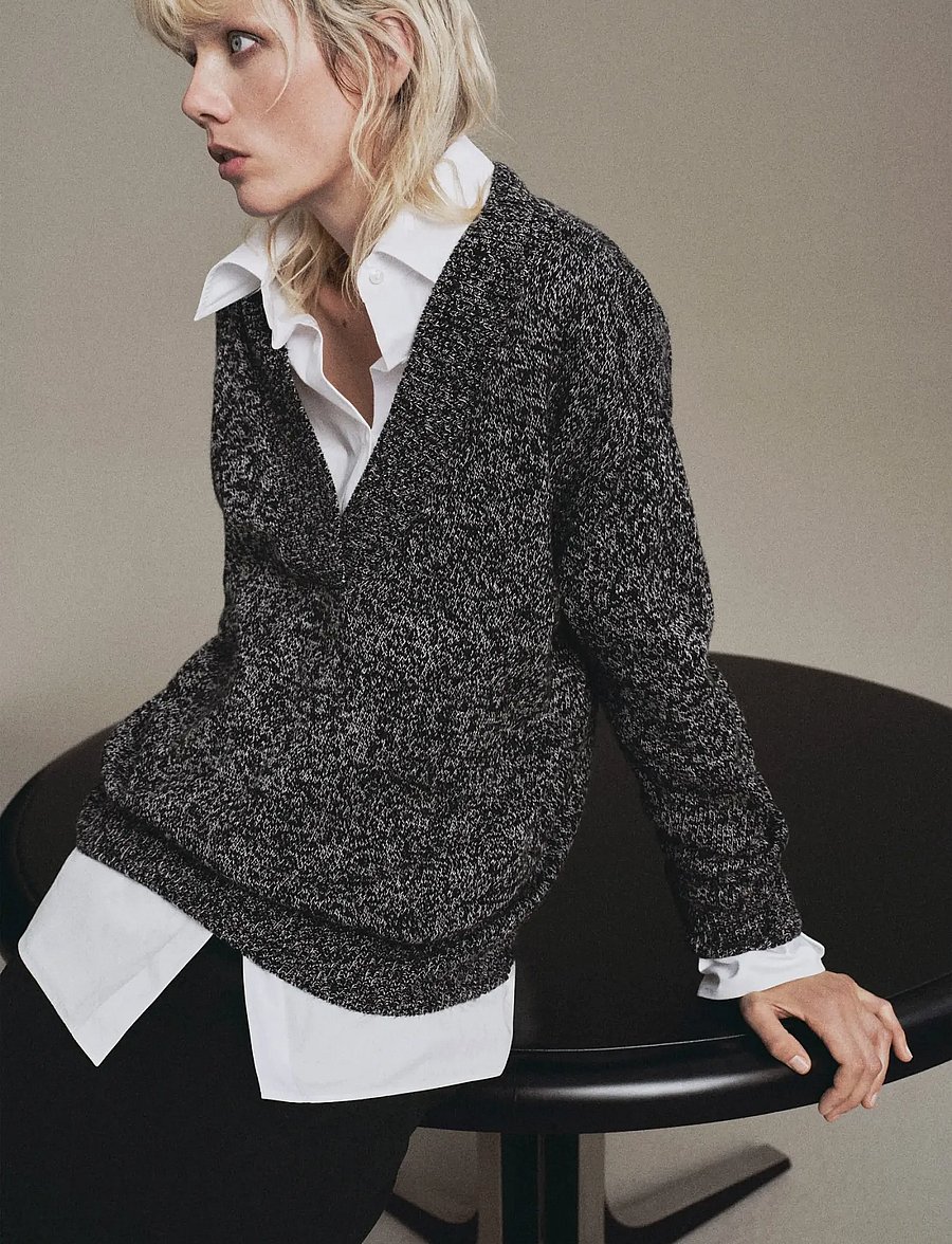 Mango - Speckled V-neck sweater - strikkegensere - black - 0