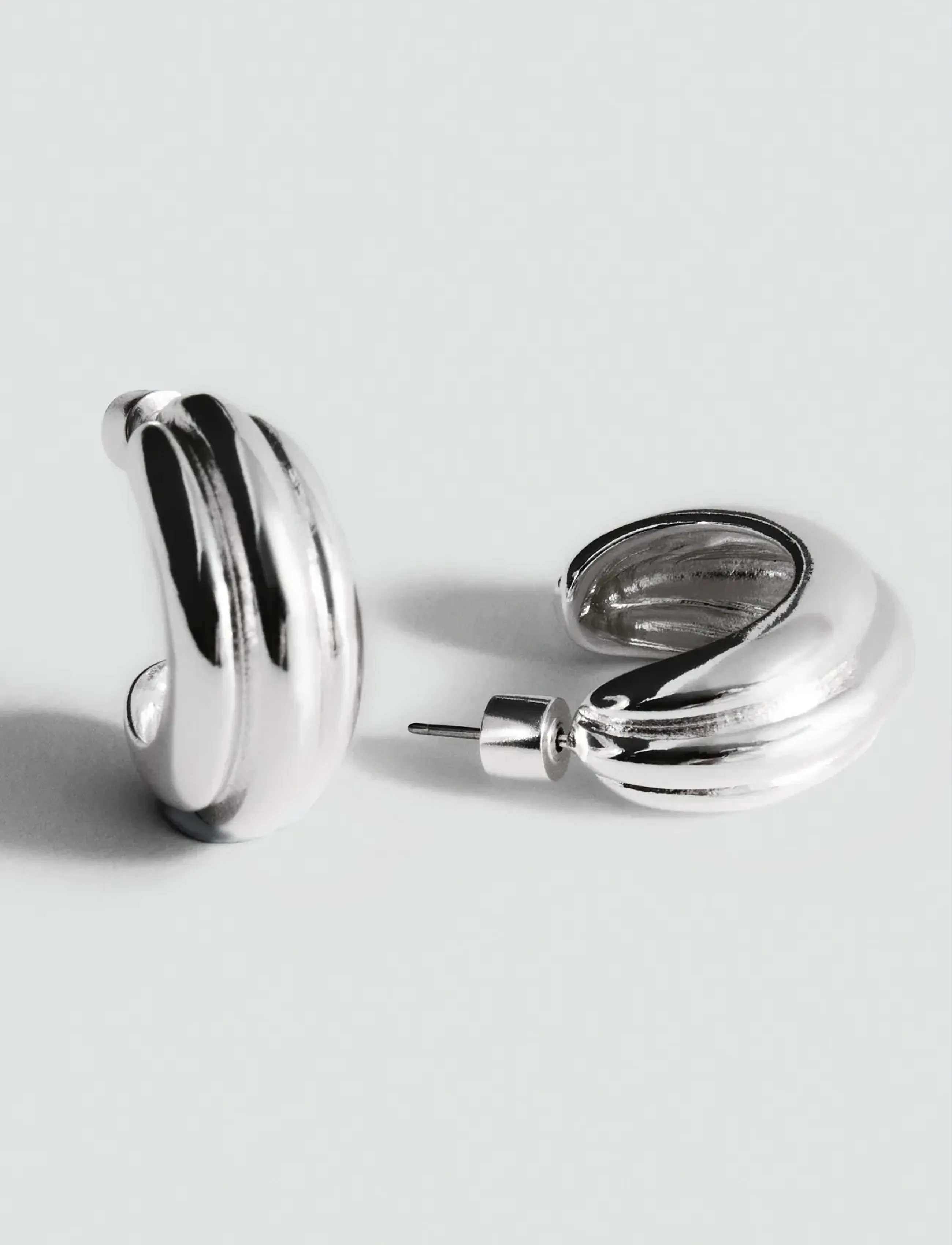Mango Embossed hoop earrings - Accessoires - SILVER / silver