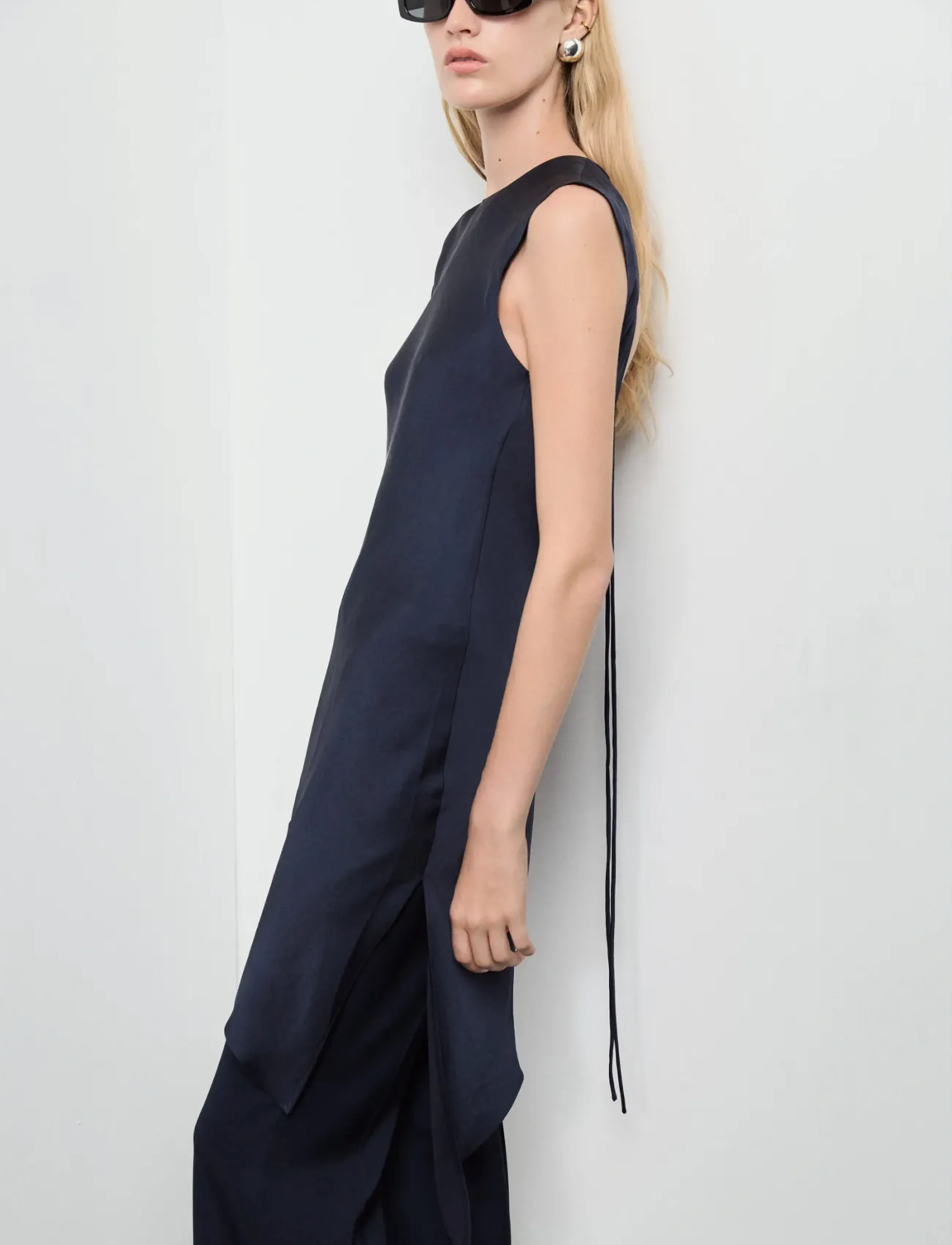 Mango Asymmetrical Satin Top, M, Blouses, Marineblau - Sleeveless, Frauen