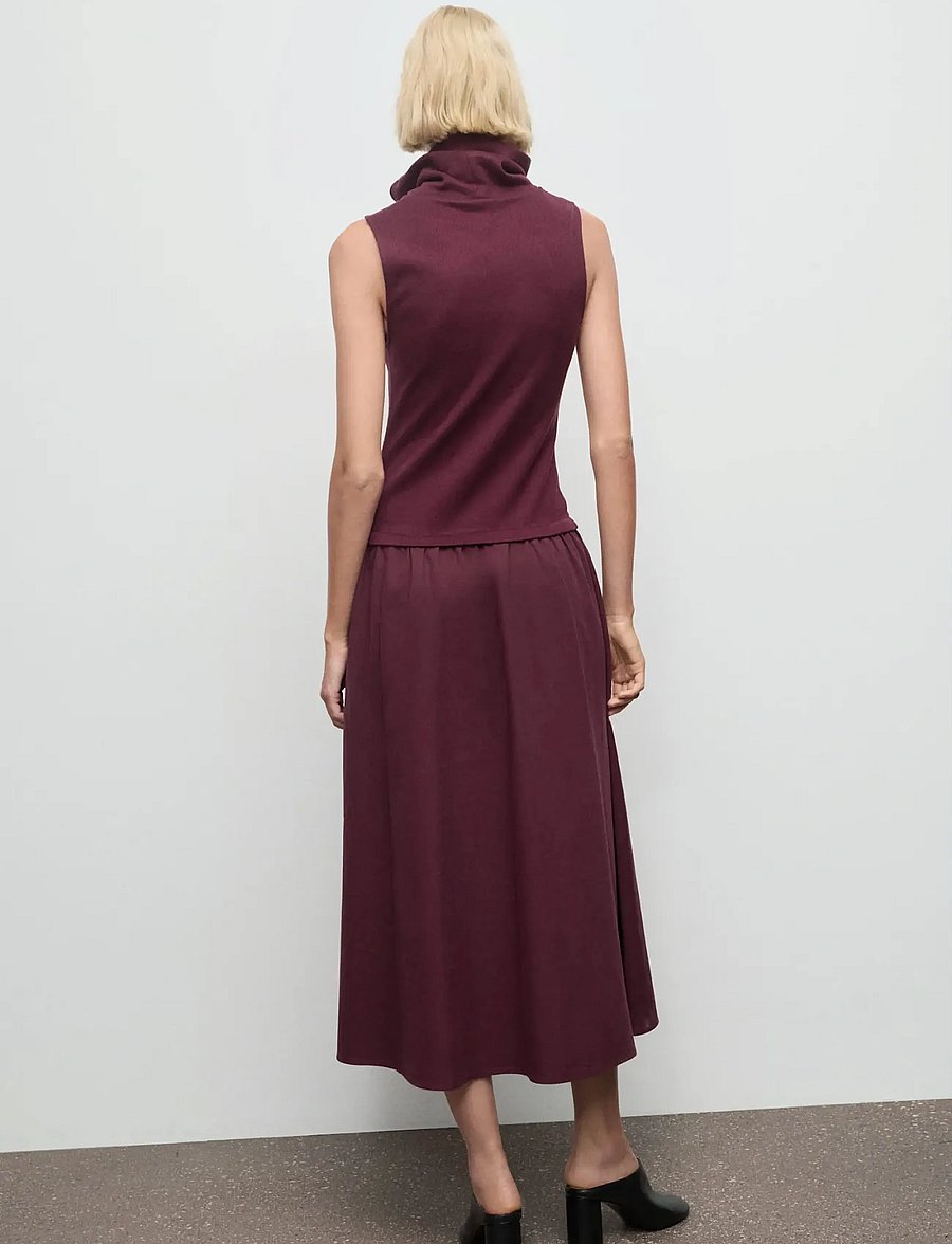 Mango - Dress with combined funnel neck - aftenkjoler - dark red - 2