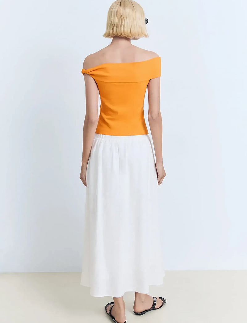 Mango - Asymmetrical strapless top - tanktops - orange - 3