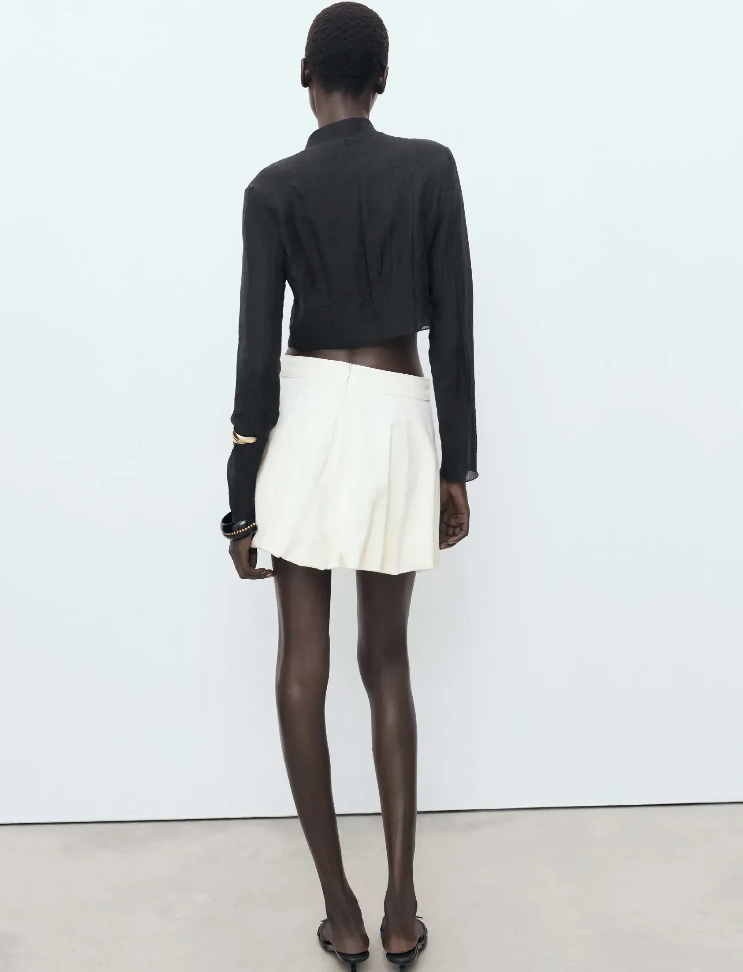 Mango - Lyocell blouse with toggles - langärmlige blusen - black - 3
