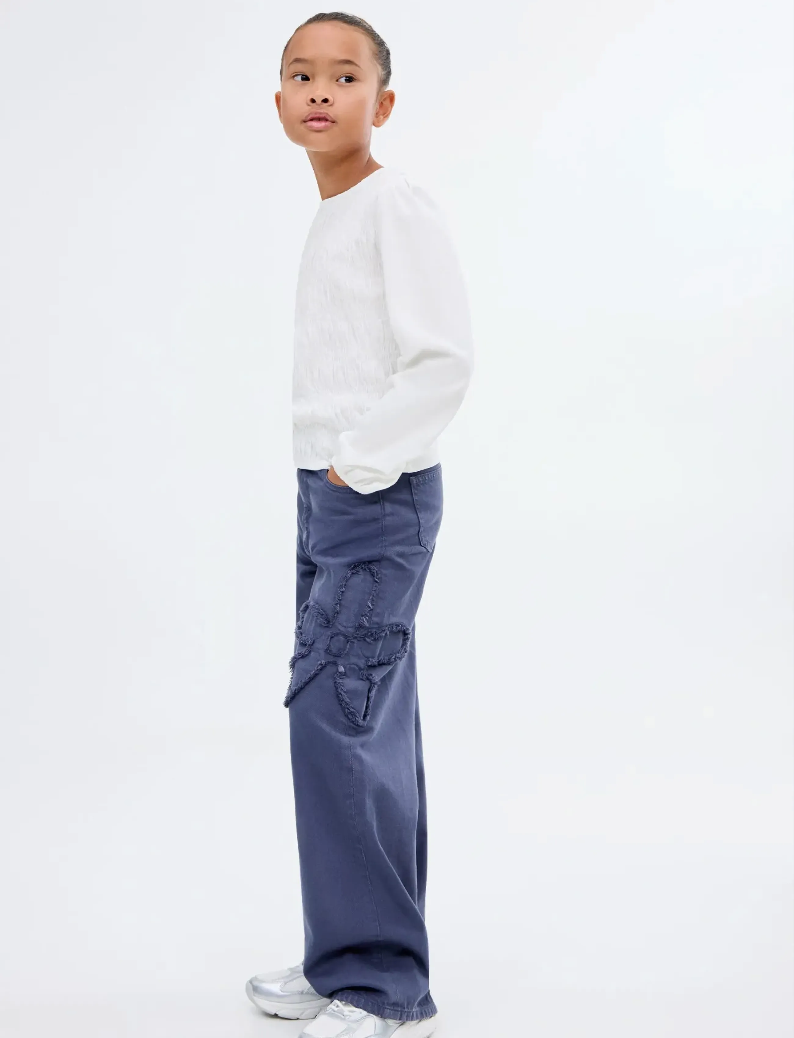 Mango Long-Sleeved T-Shirt With Ruffles, 5-6, Cream, Overdele > Bluser & Tunikaer, Børn
