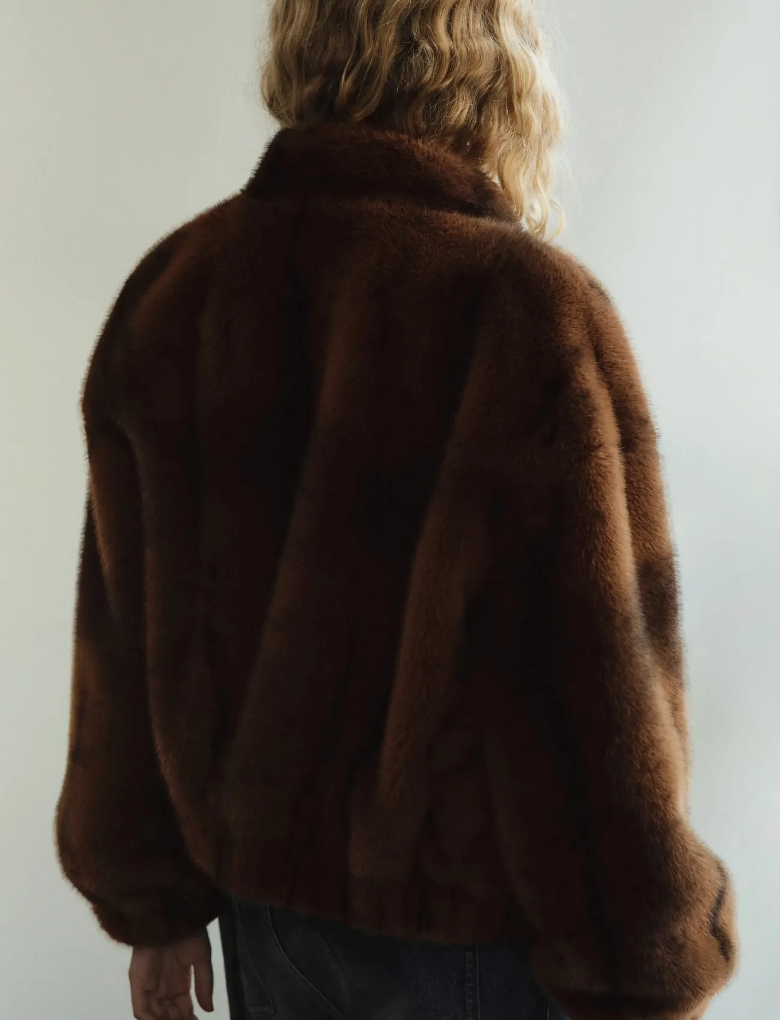 Mango - Faux-fur jacket with pockets - ulkovaatteet - medium brown - 3
