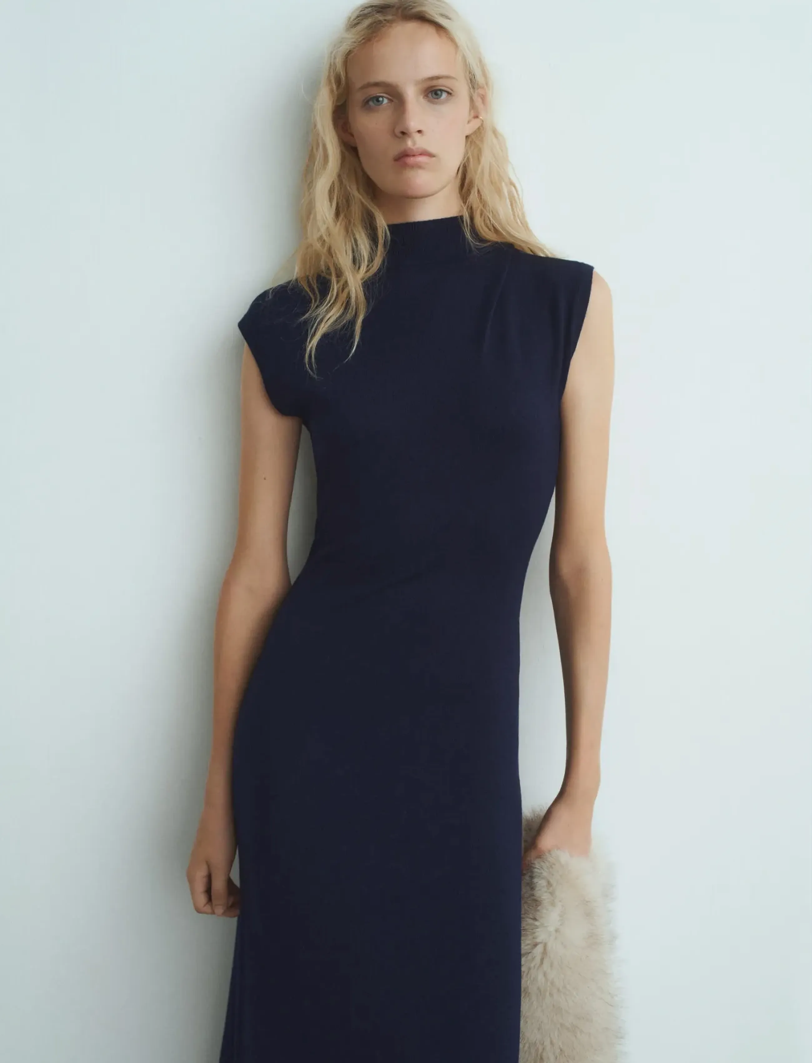 Mango Perkins-neck knitted dress - Maxikleider - NAVY / navy