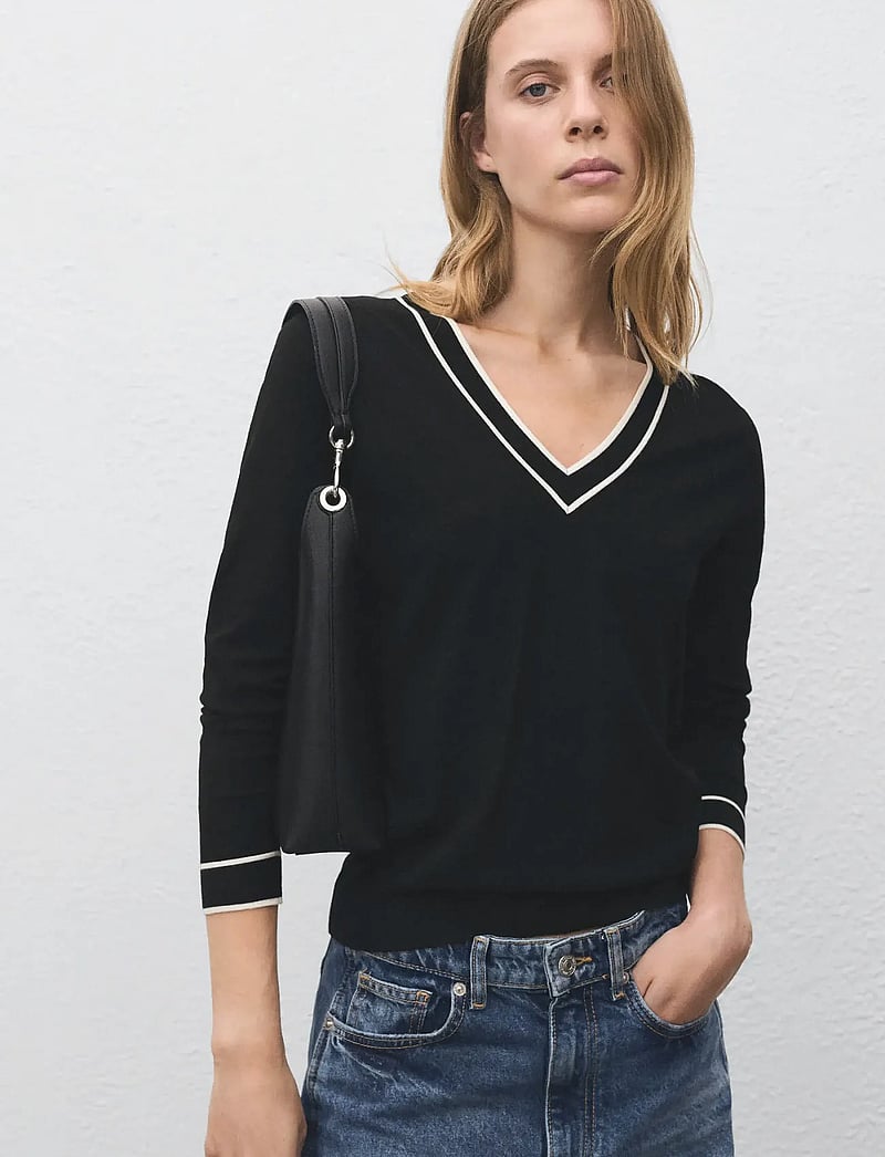 Mango - Contrasting V-neck sweater - black - 0
