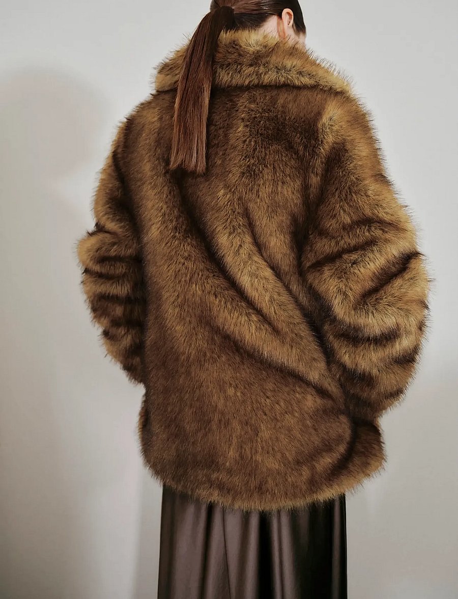 Mango - Faux-fur coat with lapels - faux fur jakker - light beige - 2