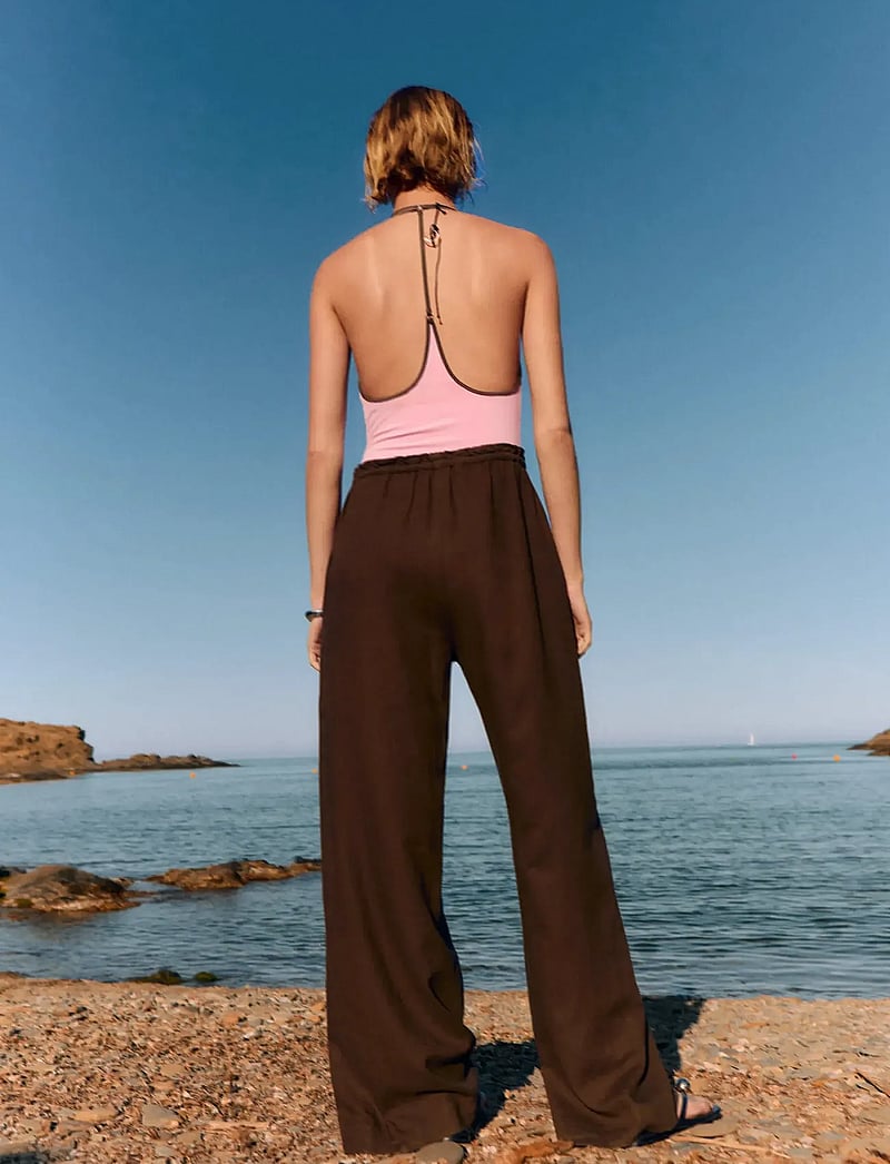 Mango - Linen-blend elastic waist trousers - hørbukser - medium brown - 3