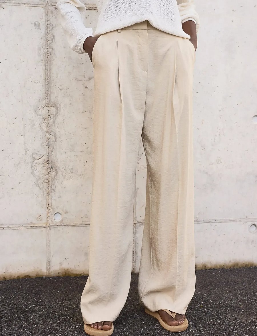 Mango - Wide leg pleated trousers - lt pastel grey - 0