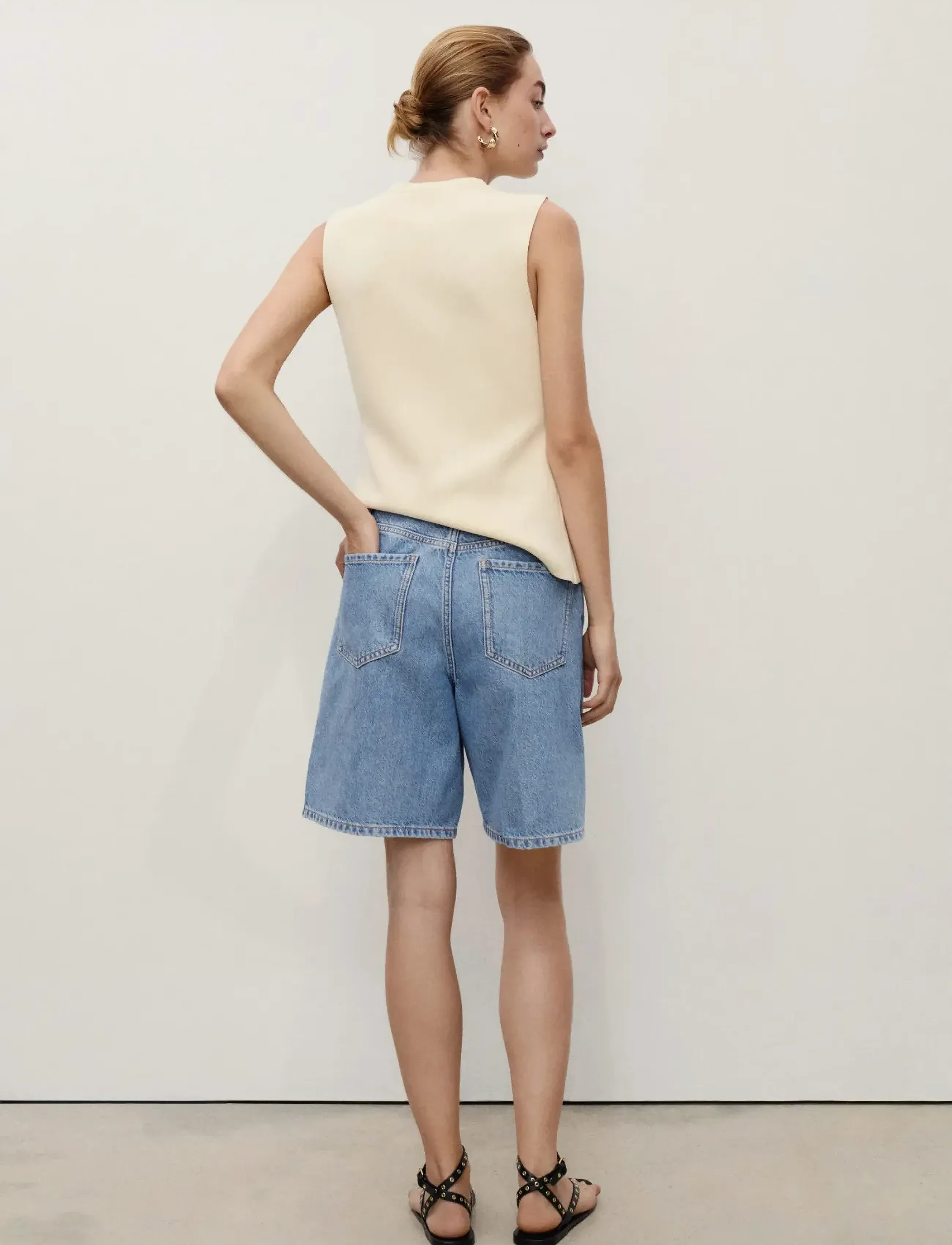 Mango - High-waist straight-fit denim shorts - open blue - 3