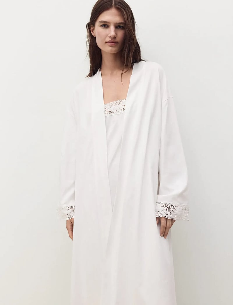 Mango - Cotton robe with lace - bademäntel - white - 0