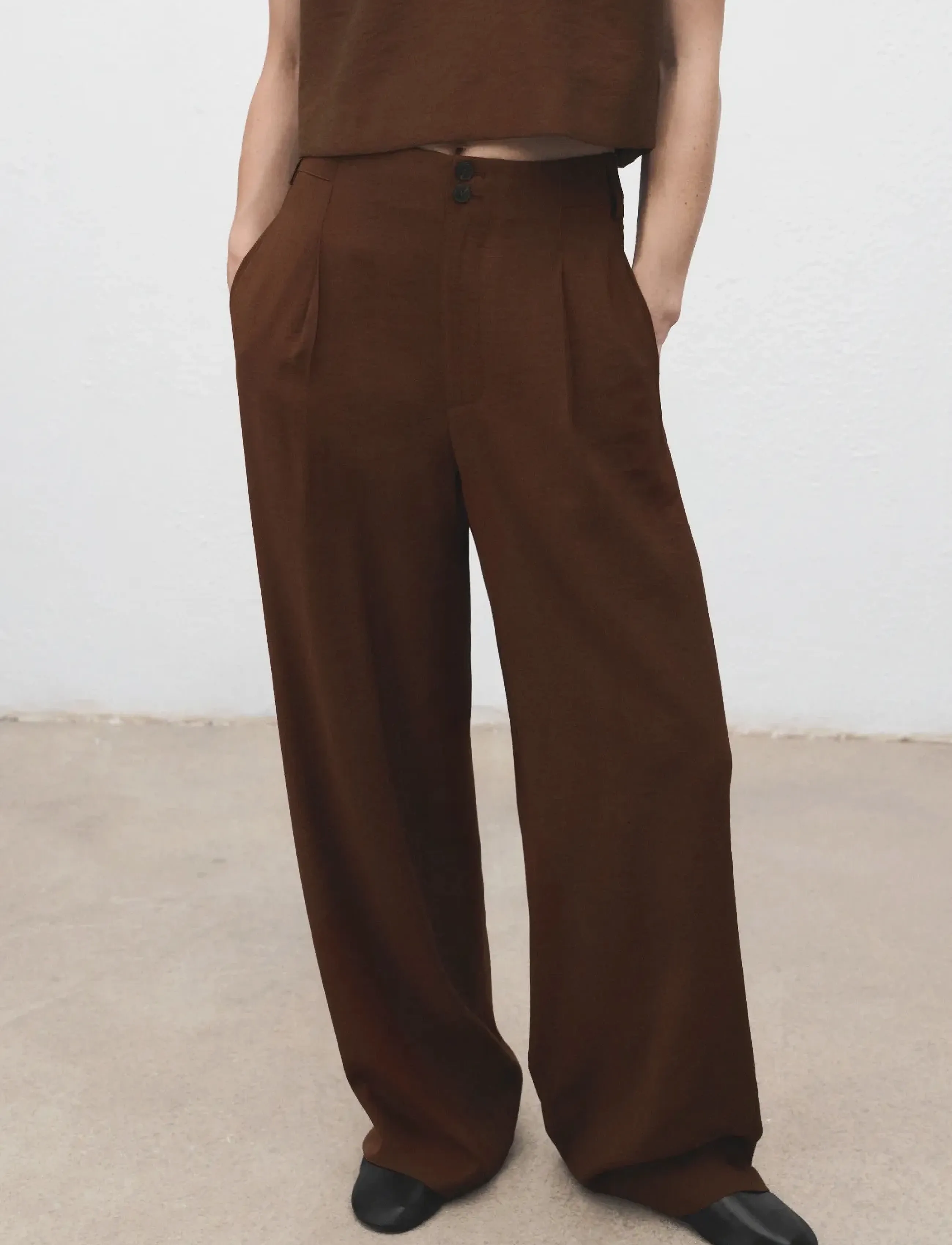Straight-Fit Pleated Trousers