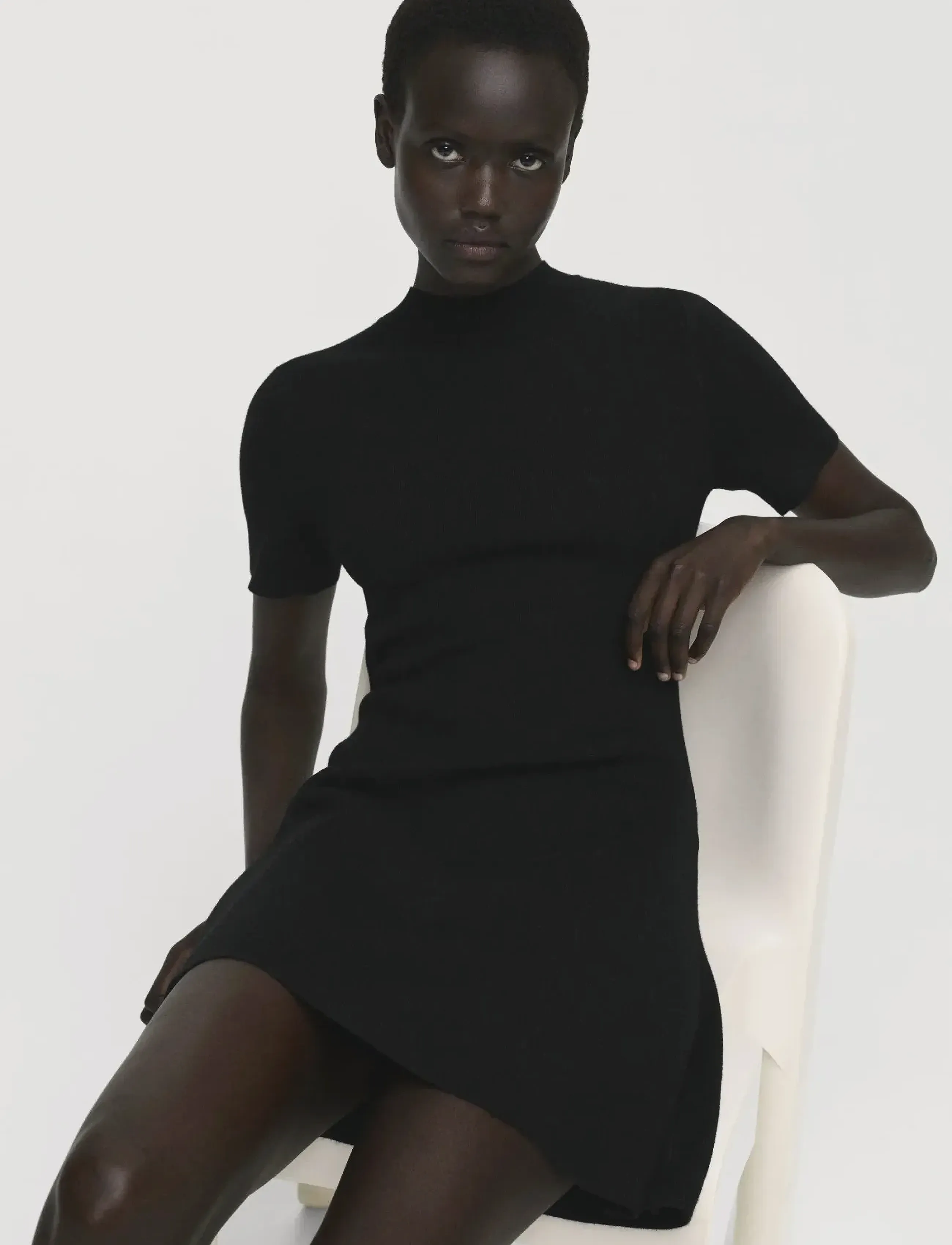 Mango Fine-Knit Flared Dress, M, Black, Kjoler > Kort Kjole, Dame