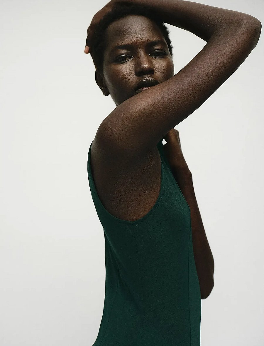 Mango - Godet dress with a perkins collar - midi kjoler - dark green - 0