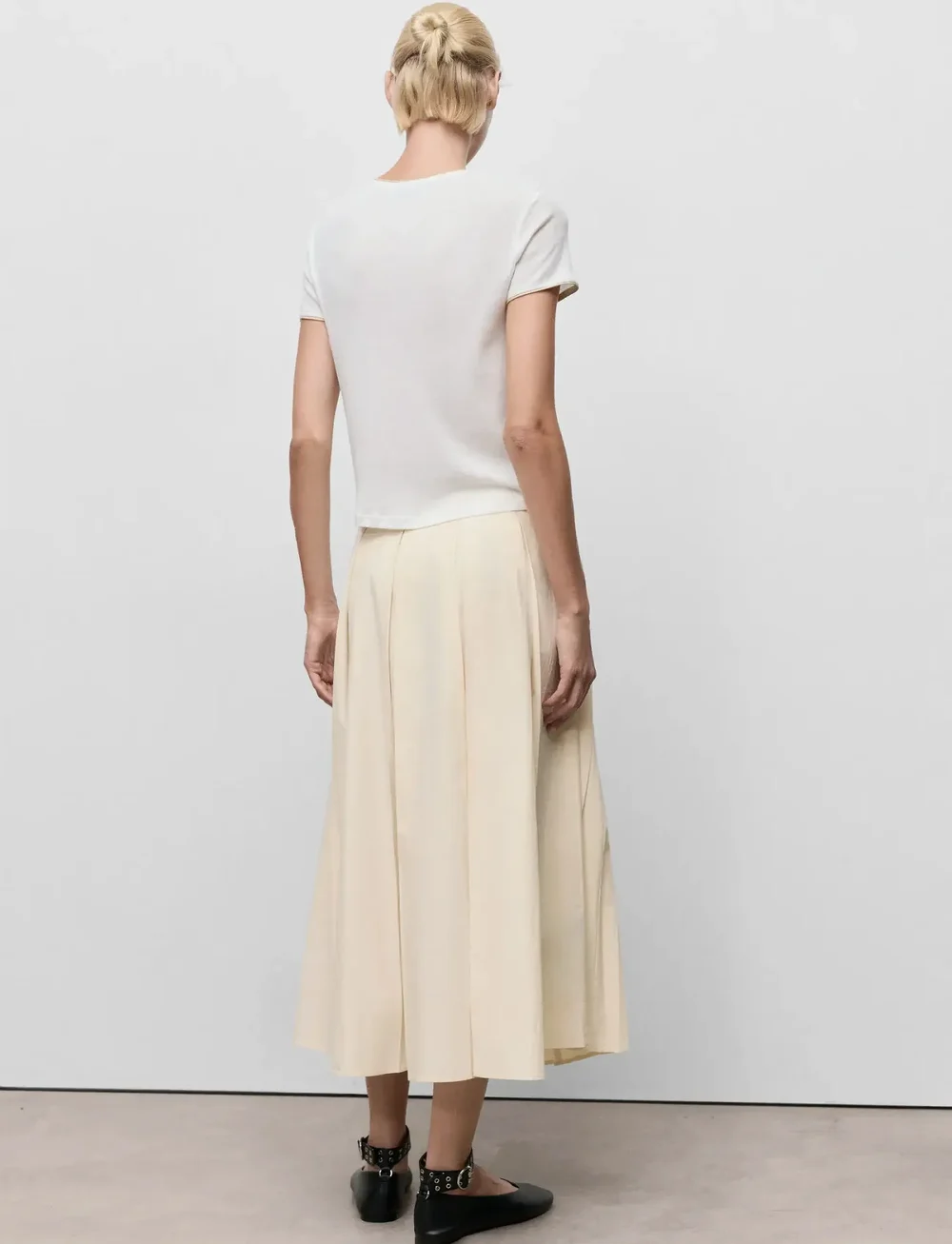 Mango - Pleated midi-skirt - plisserade kjolar - light beige - 2