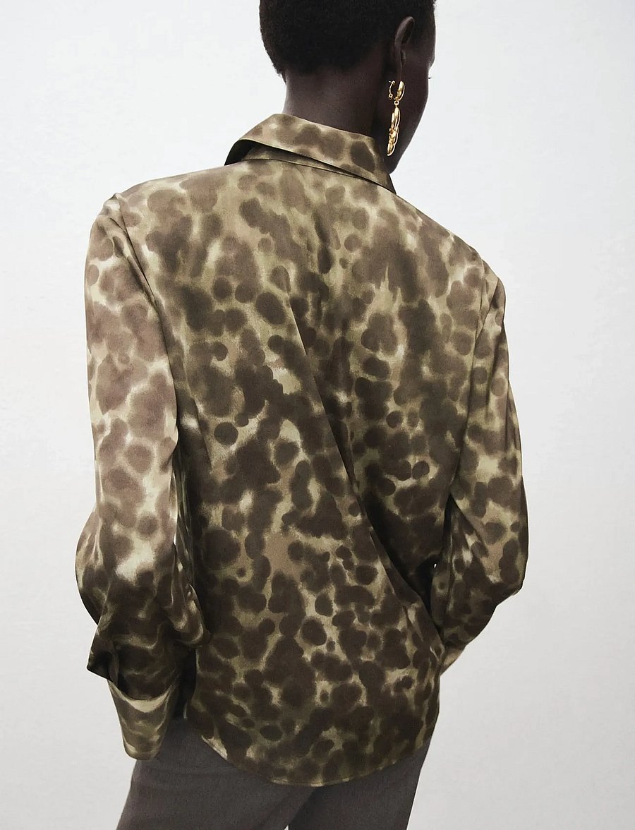 Mango - Satin print shirt - långärmade skjortor - brown - 2