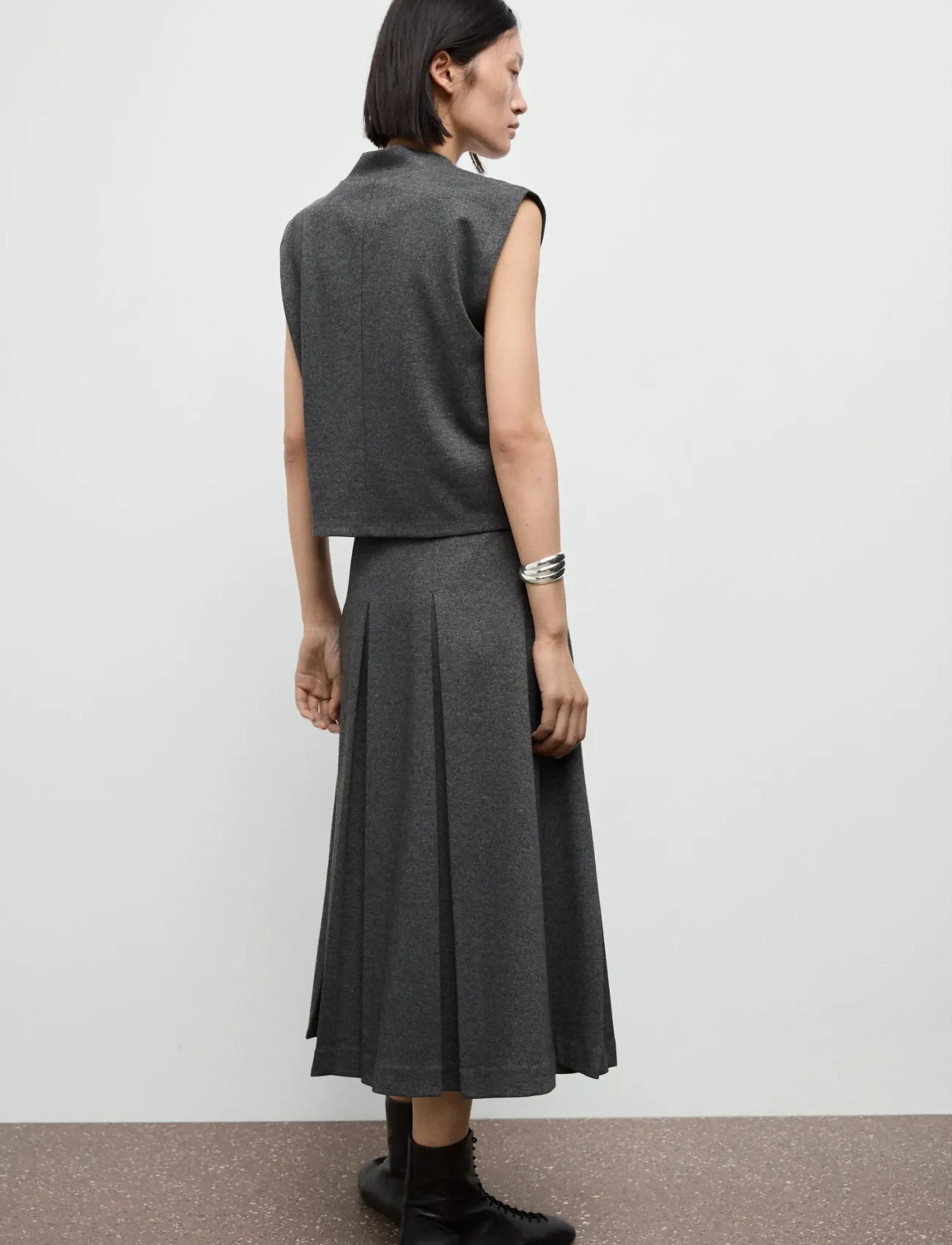 Mango - Pleated A-line skirt - plisserede nederdele - grey - 3