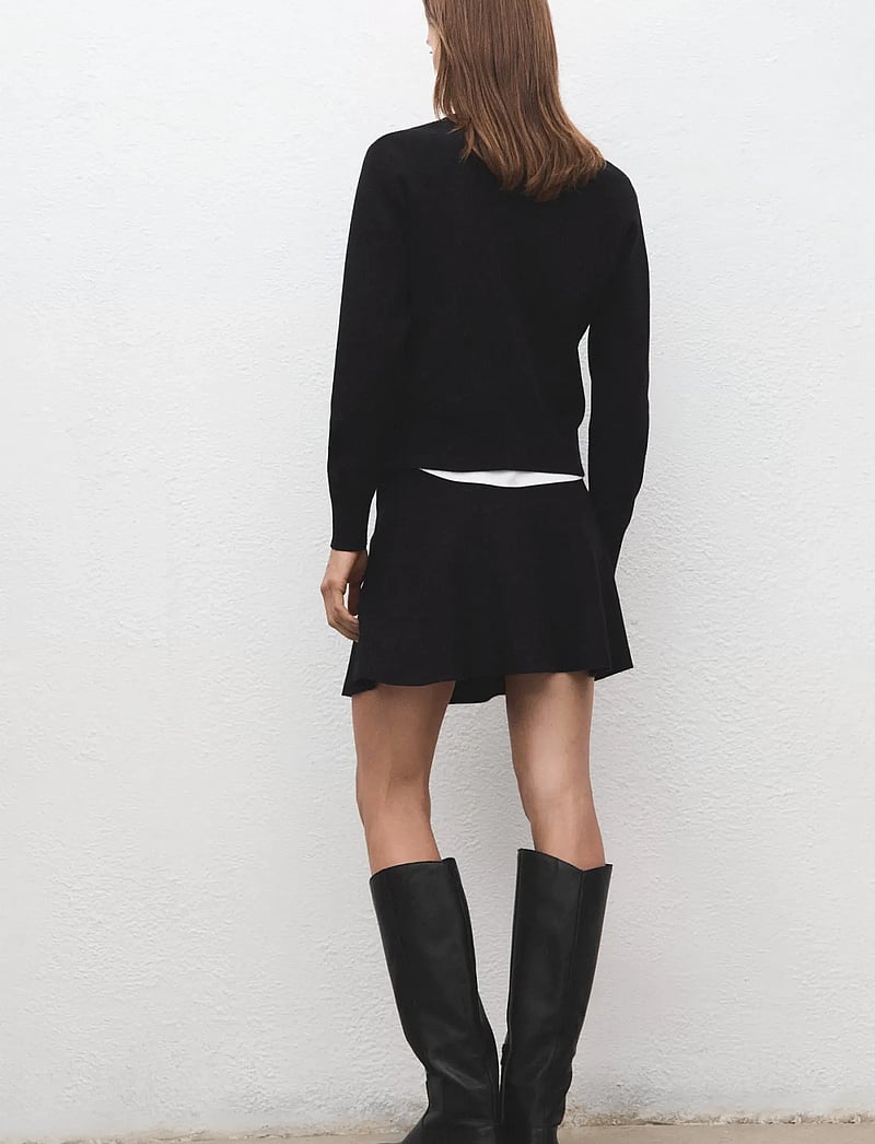 Mango - Flared knitted skirt - korta kjolar - black - 2