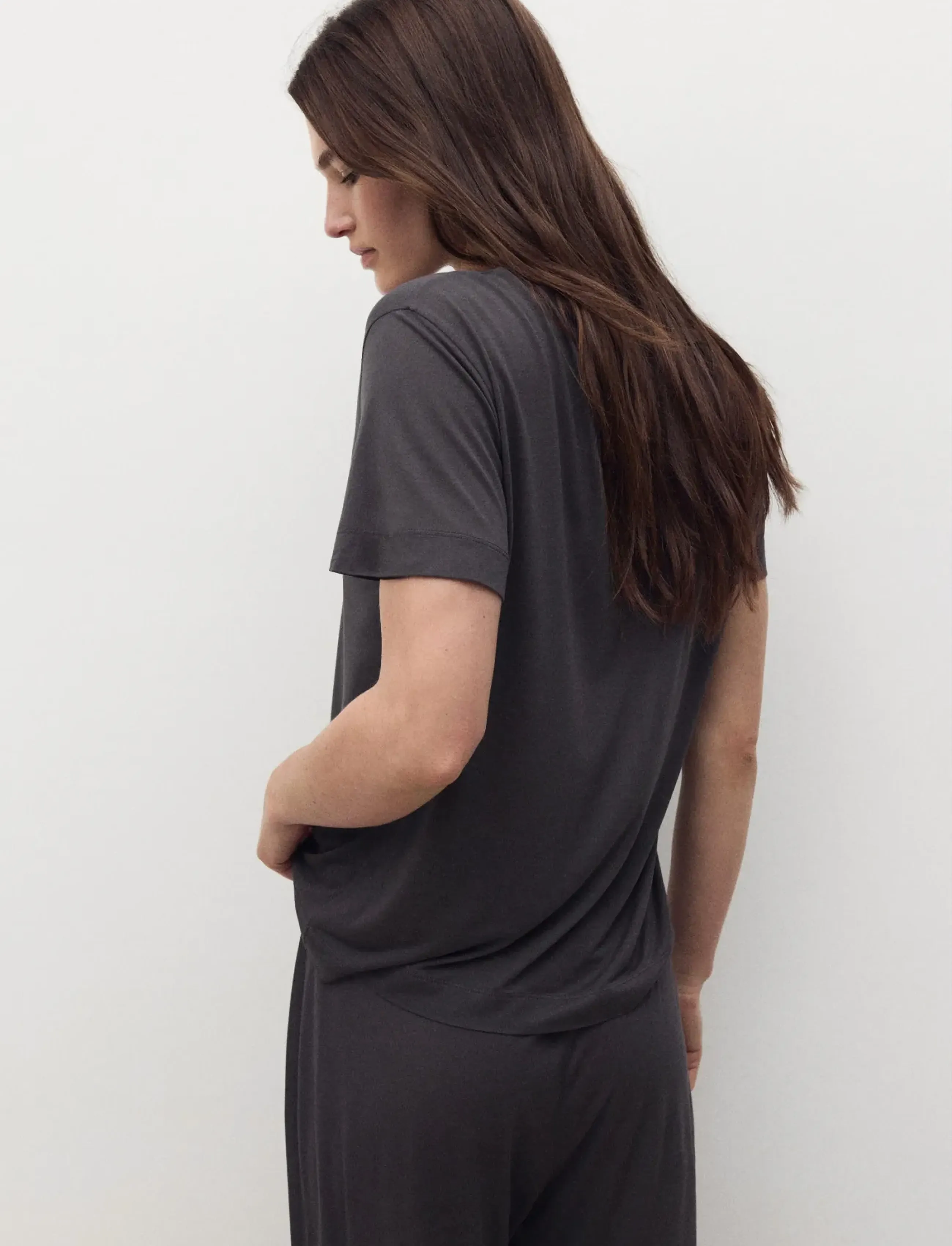 Mango - Short-sleeved micro-modal pyjama top - die niedrigsten preise - charcoal - 2