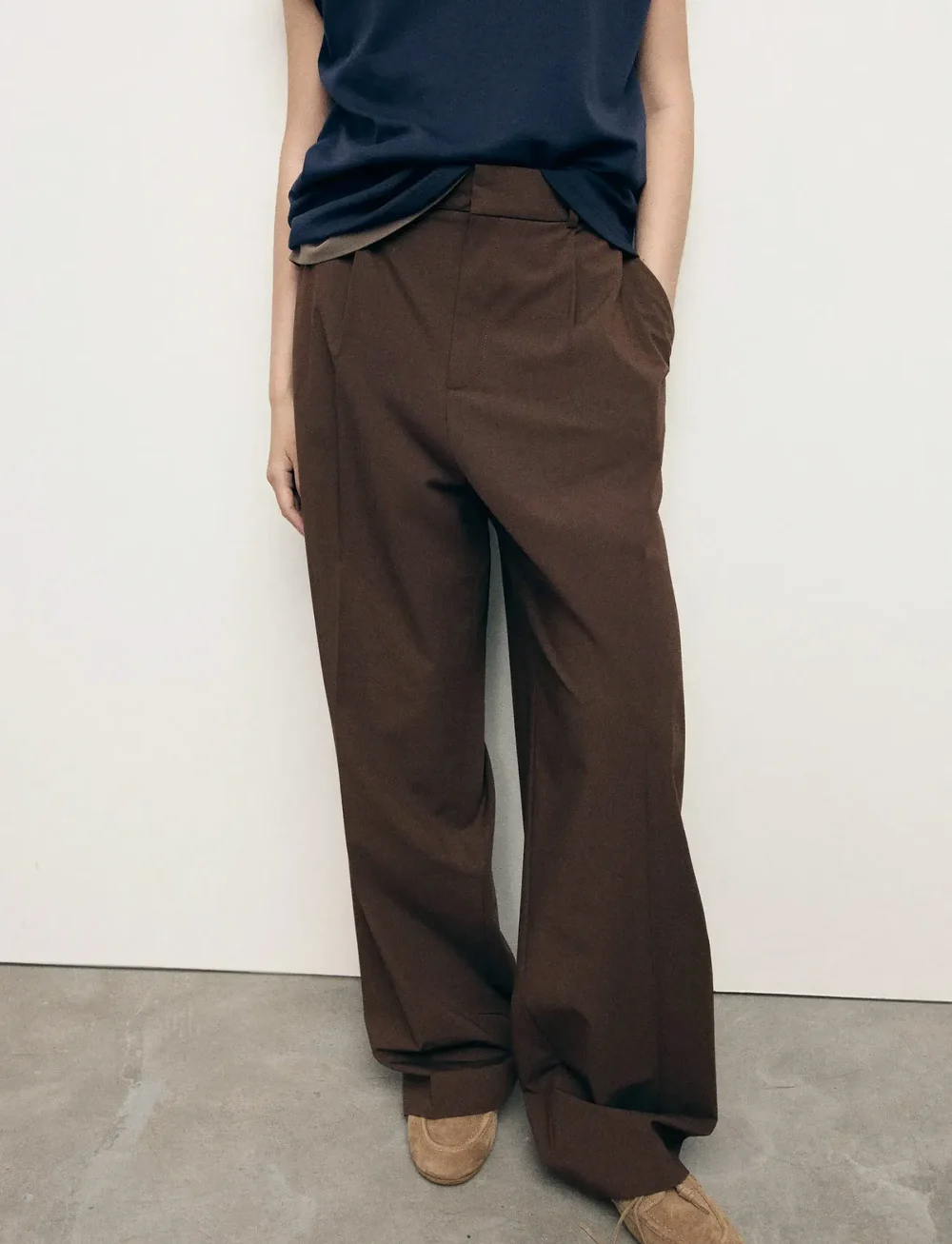 Mango - Low-rise wide-leg trousers - kostymbyxor - brown - 0