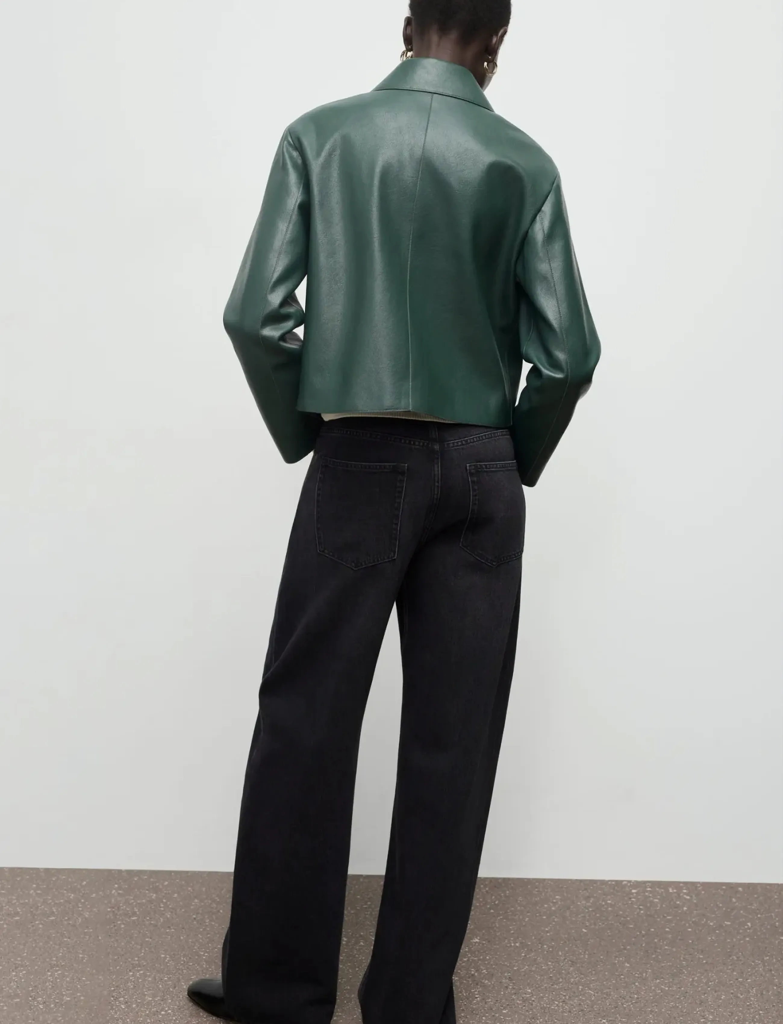 Mango - Faux-leather jacket with pockets - frühlingsjacken - green - 2