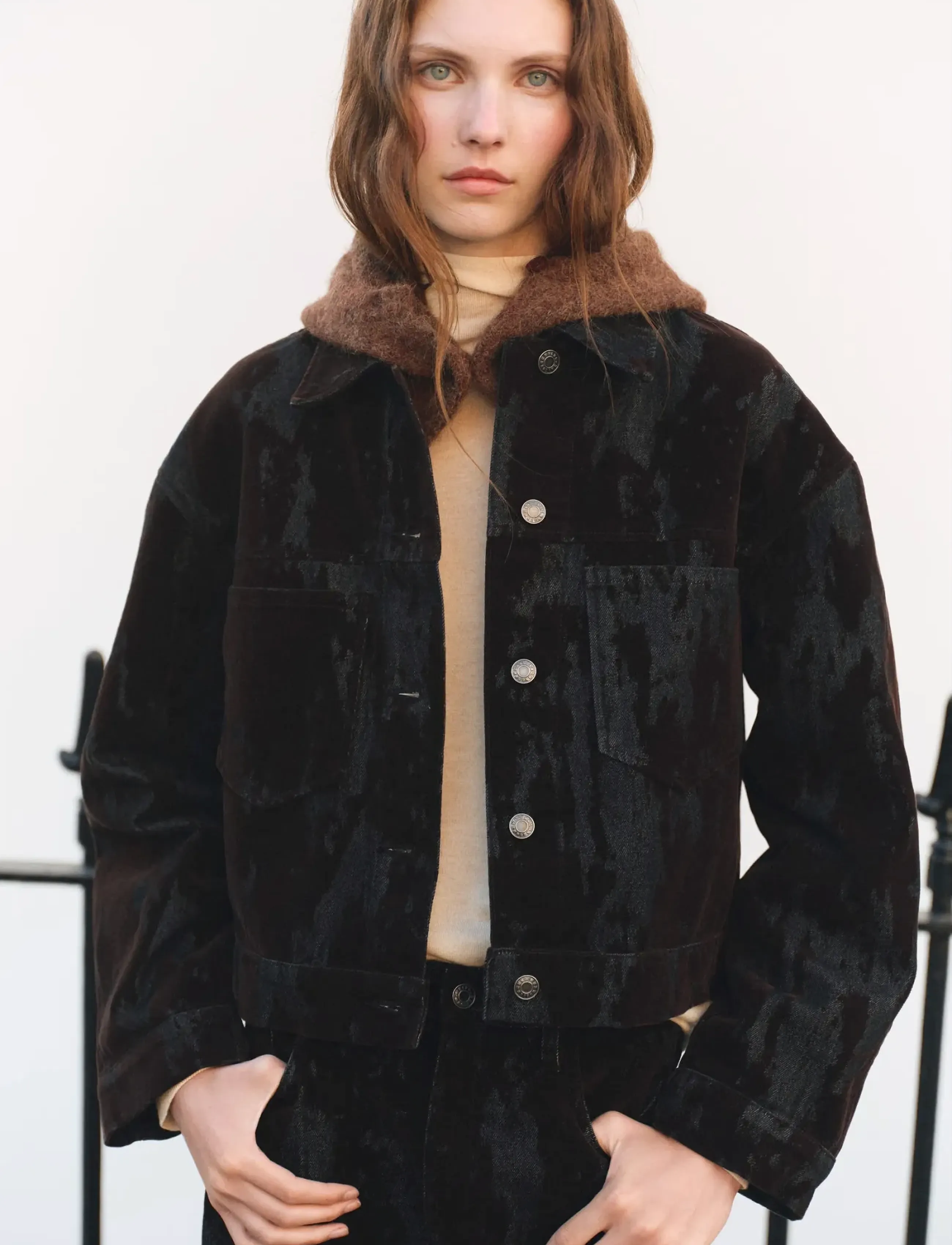 Mango Devoré denim jacket - Jakker & Frakker - DARK BROWN / black