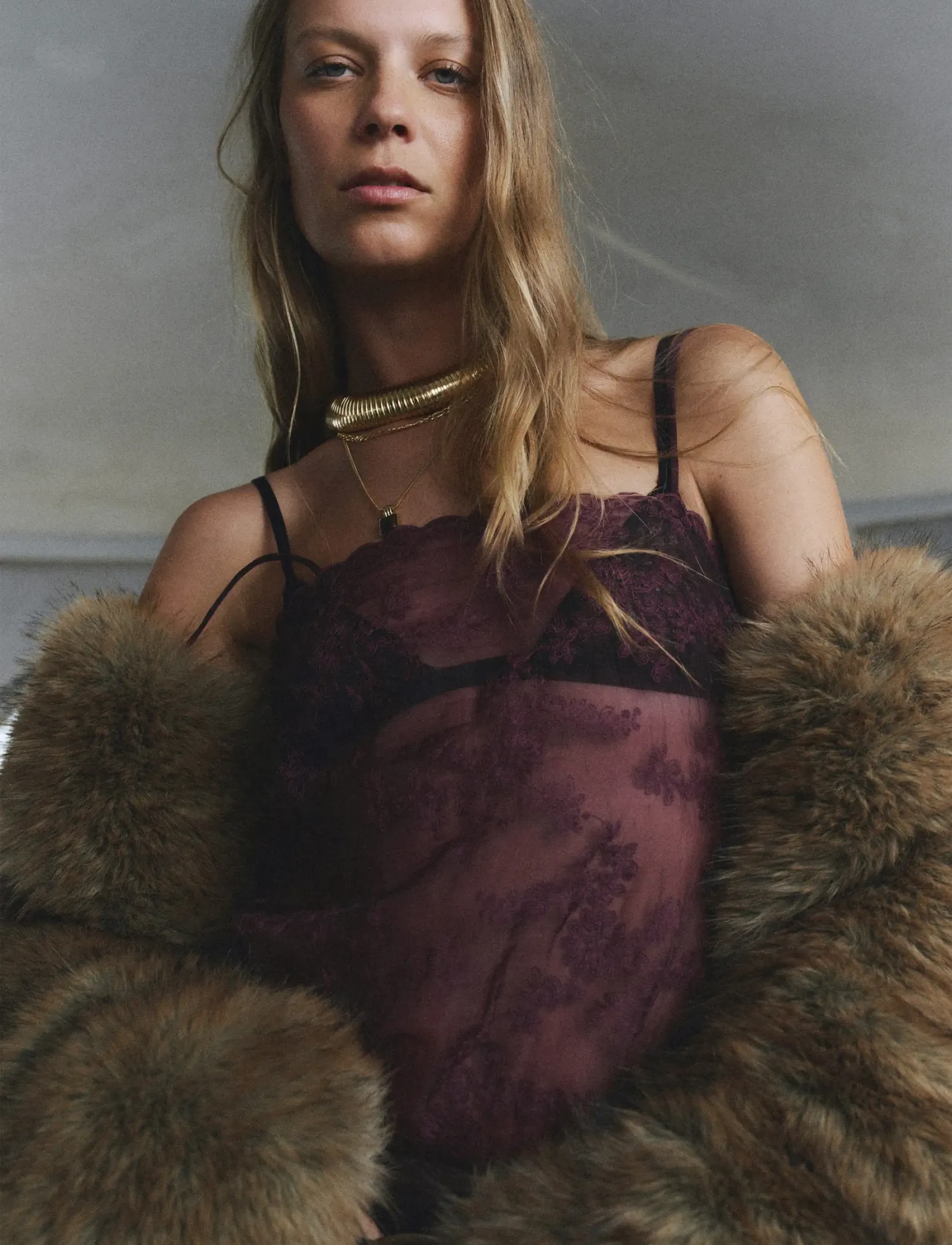 Mango Embroidered sheer top - Tanktops - DARK RED / burgundy