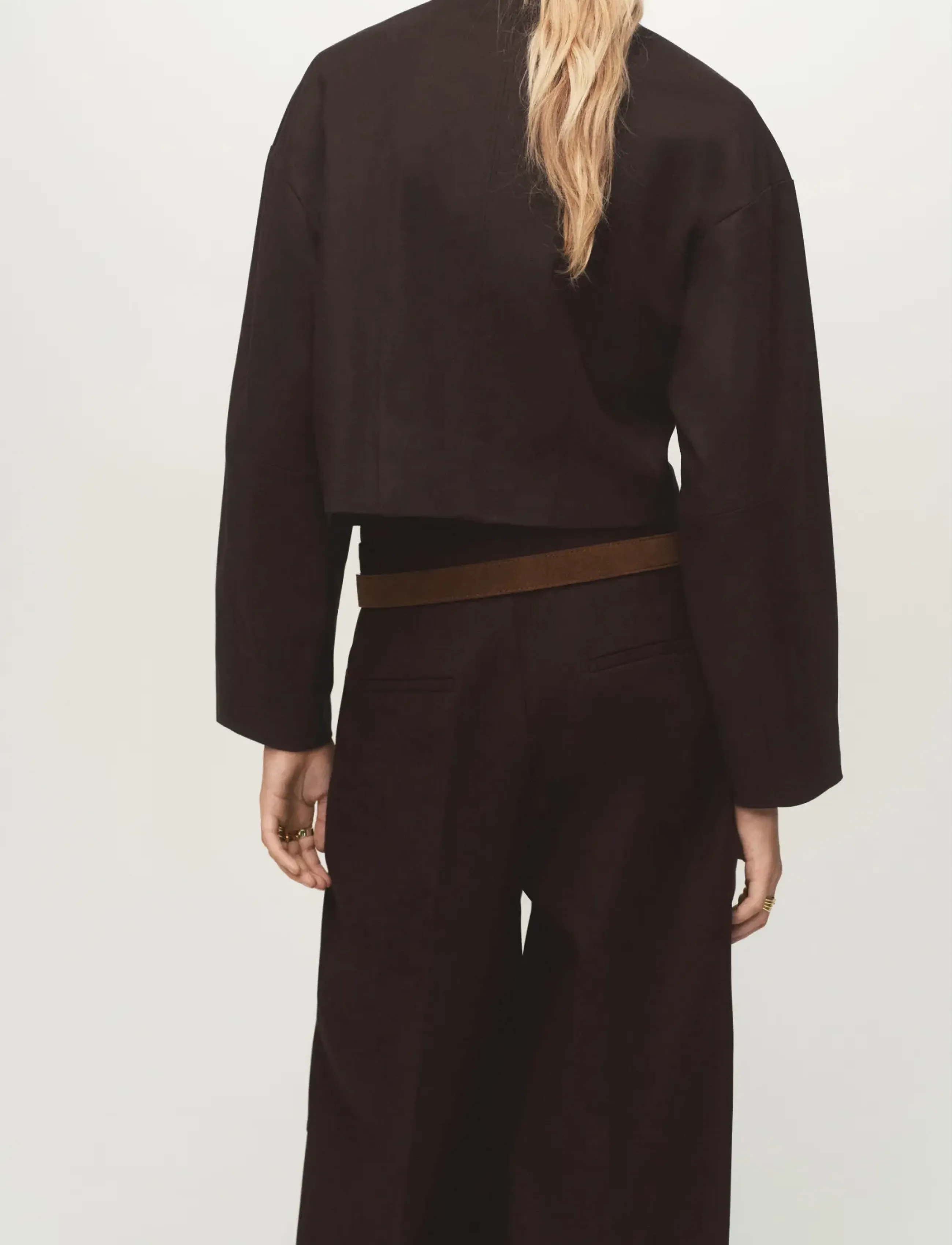 Mango - Cropped jacket with pockets - lette jakker - dark brown - 3