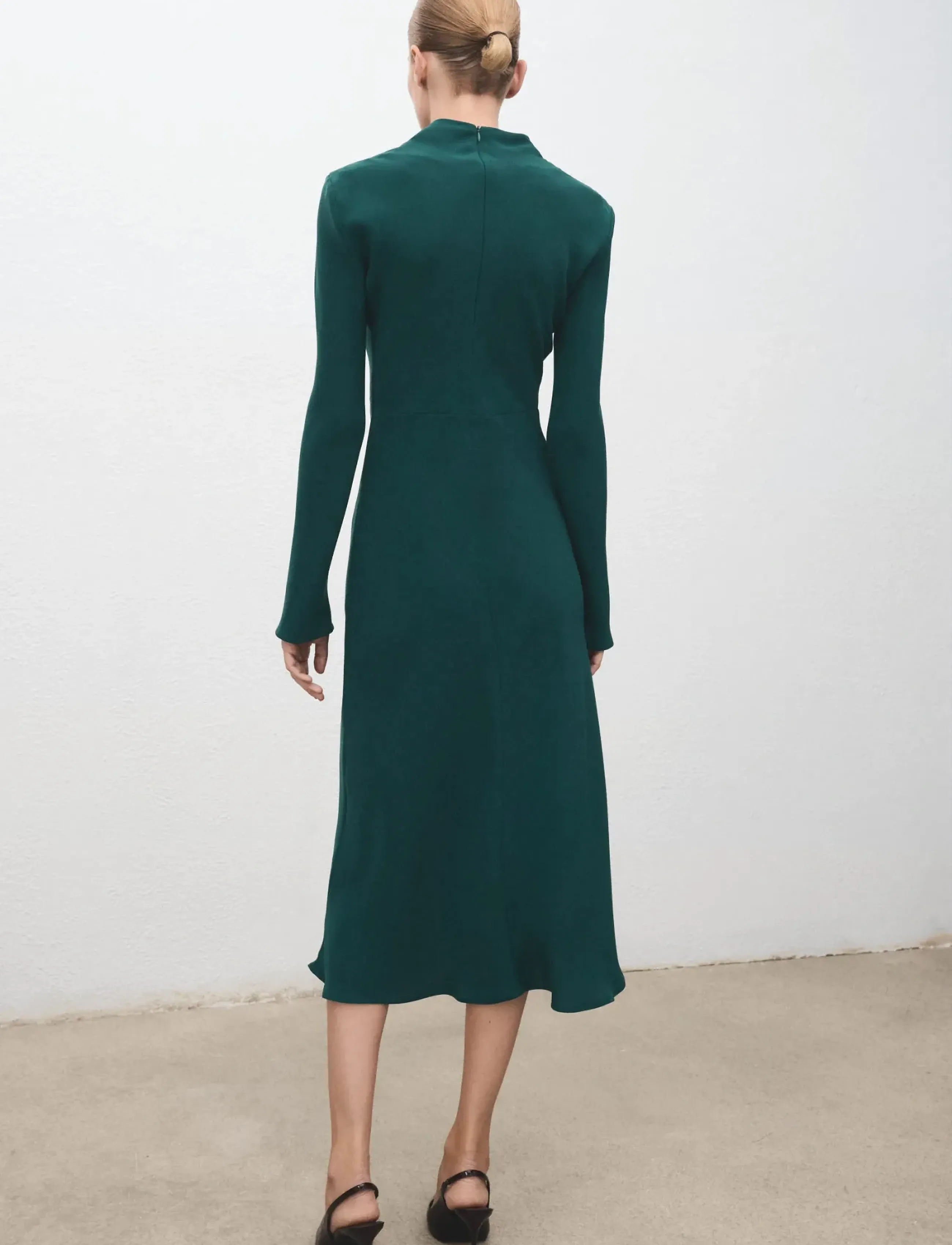 Mango - Ruched dress with draped neckline - midiklänningar - green - 3